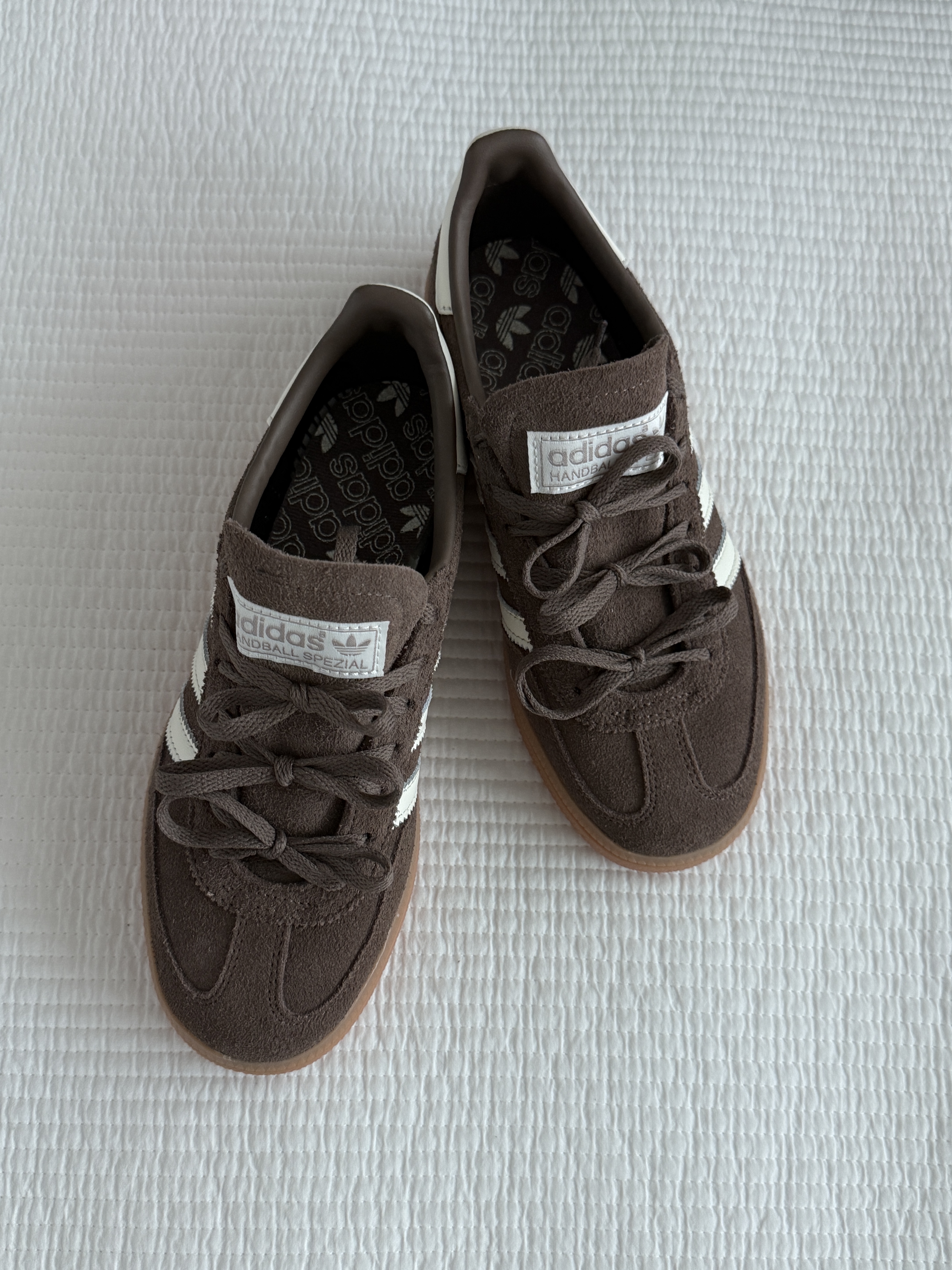 (W) Adidas Spezial Handball Earth Strata Off White 착용 스타일