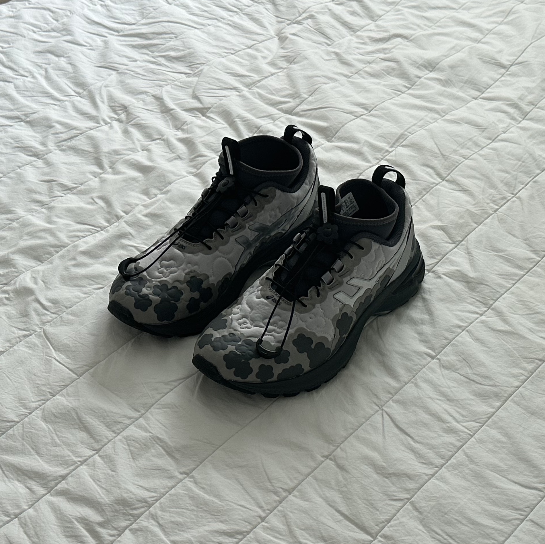 Asics x Cecilie Bahnsen Gel-Terrain MT Pure Silver 착용 스타일 - 6