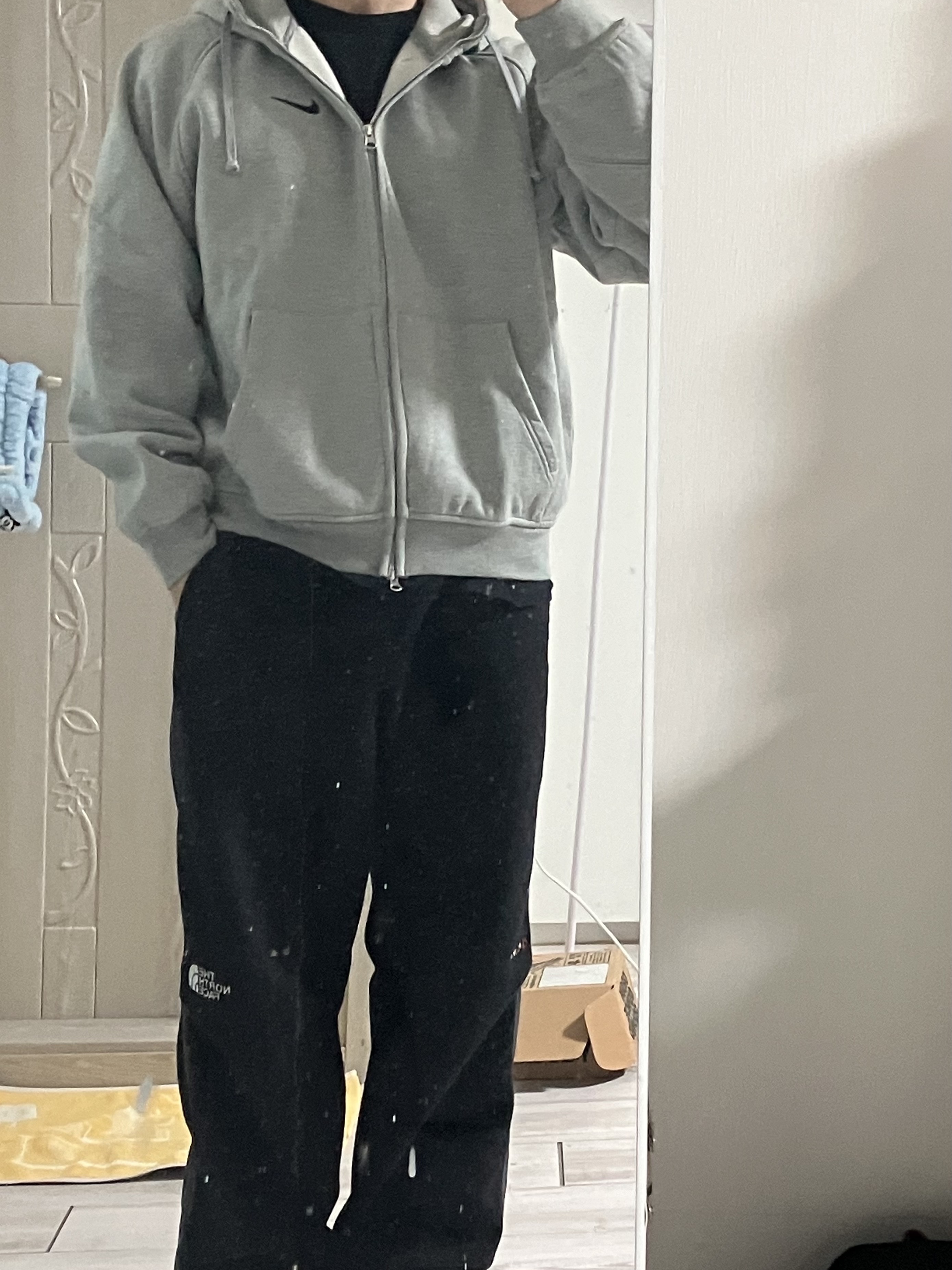 Supreme x Nike Zip Up Hooded Sweatshirt Heather Grey - 25SS 착용 스타일 - 1