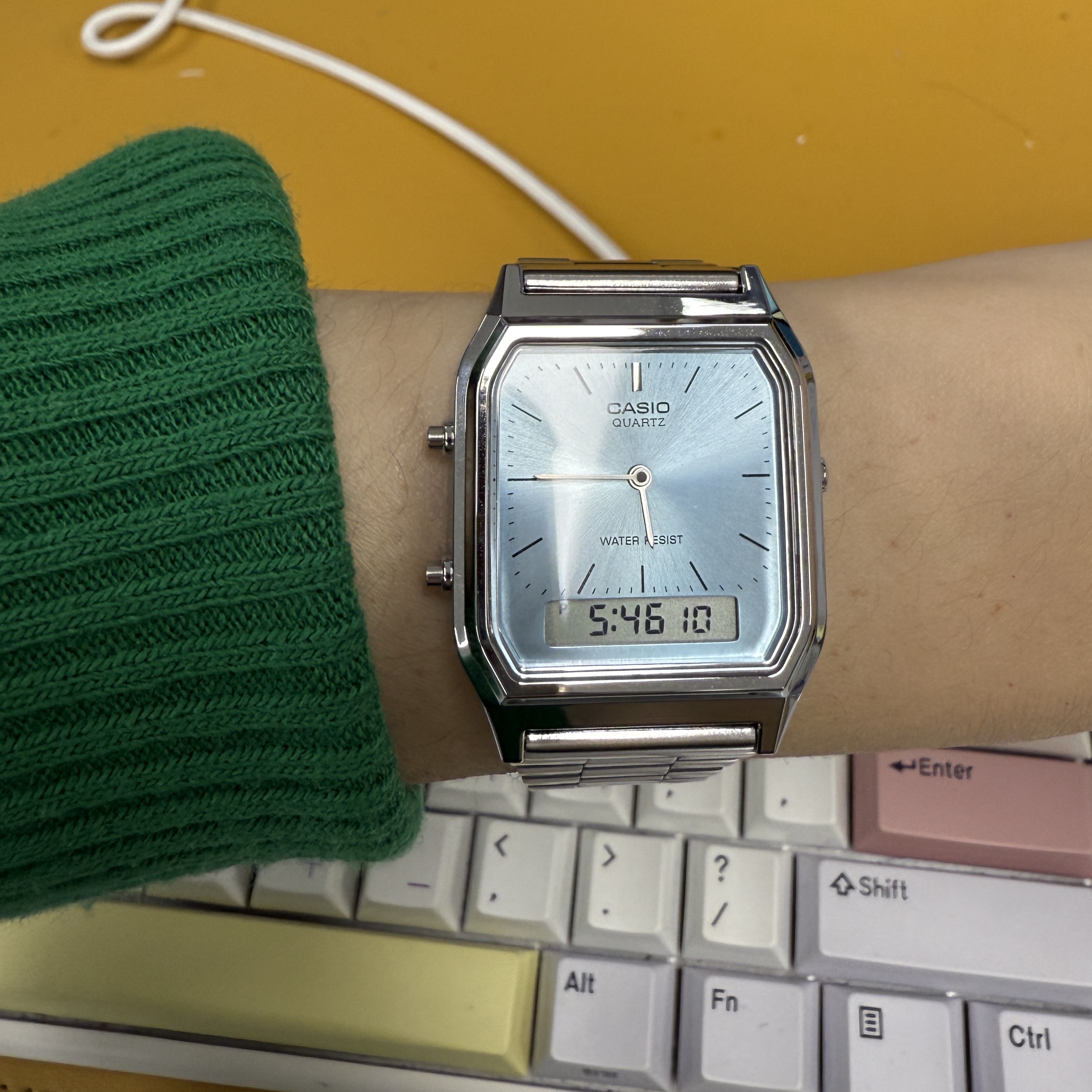 Casio AQ-230A-2A1MQY 착용 스타일