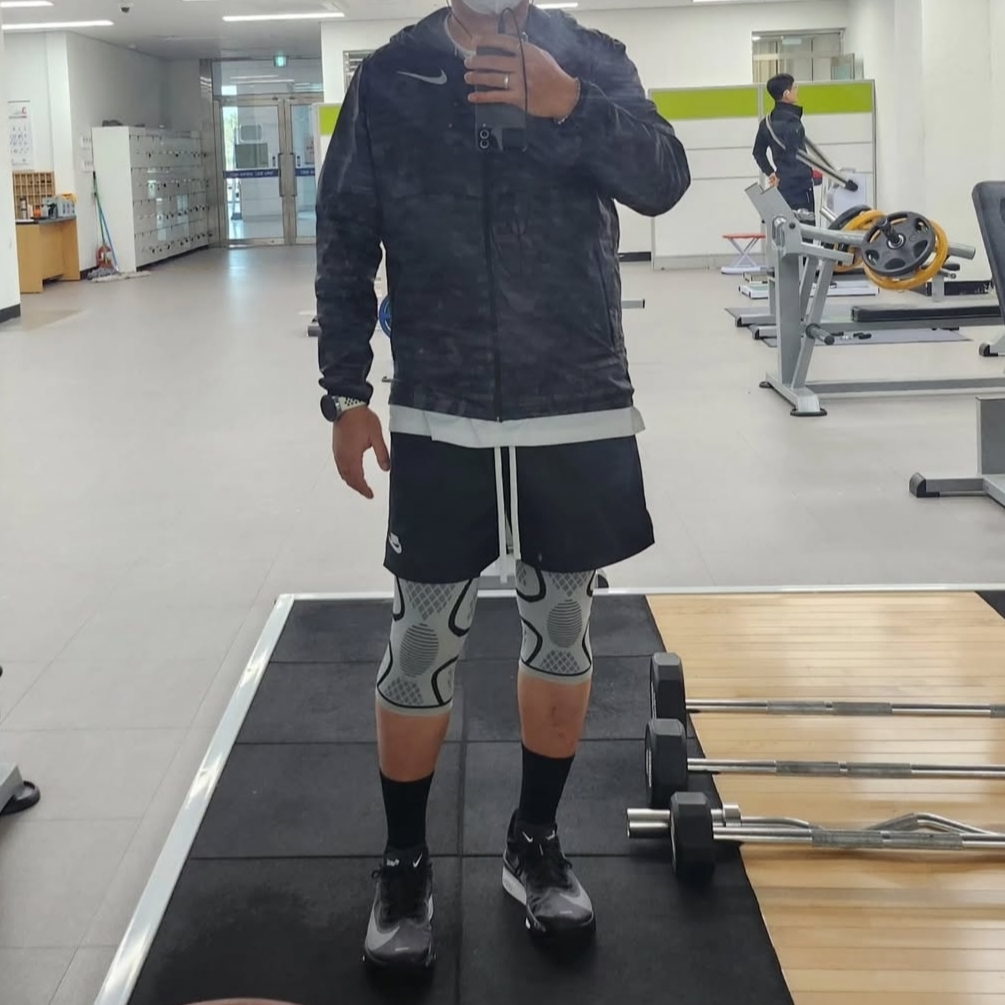 Nike Zoom Fly 6 Black Light Smoke Grey 착용 스타일