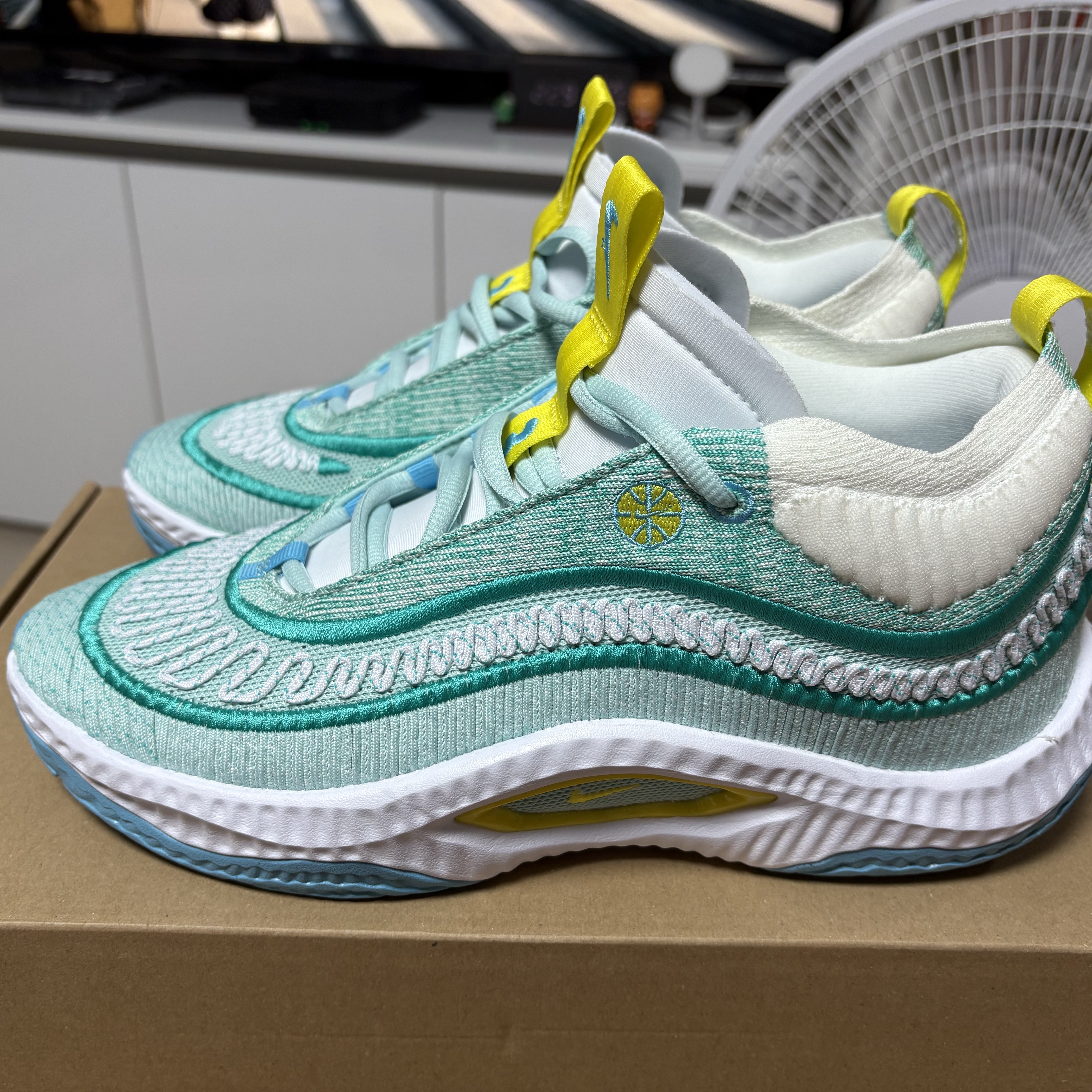 Nike Cosmic Unity 3 Jade Ice 착용 스타일 - 1