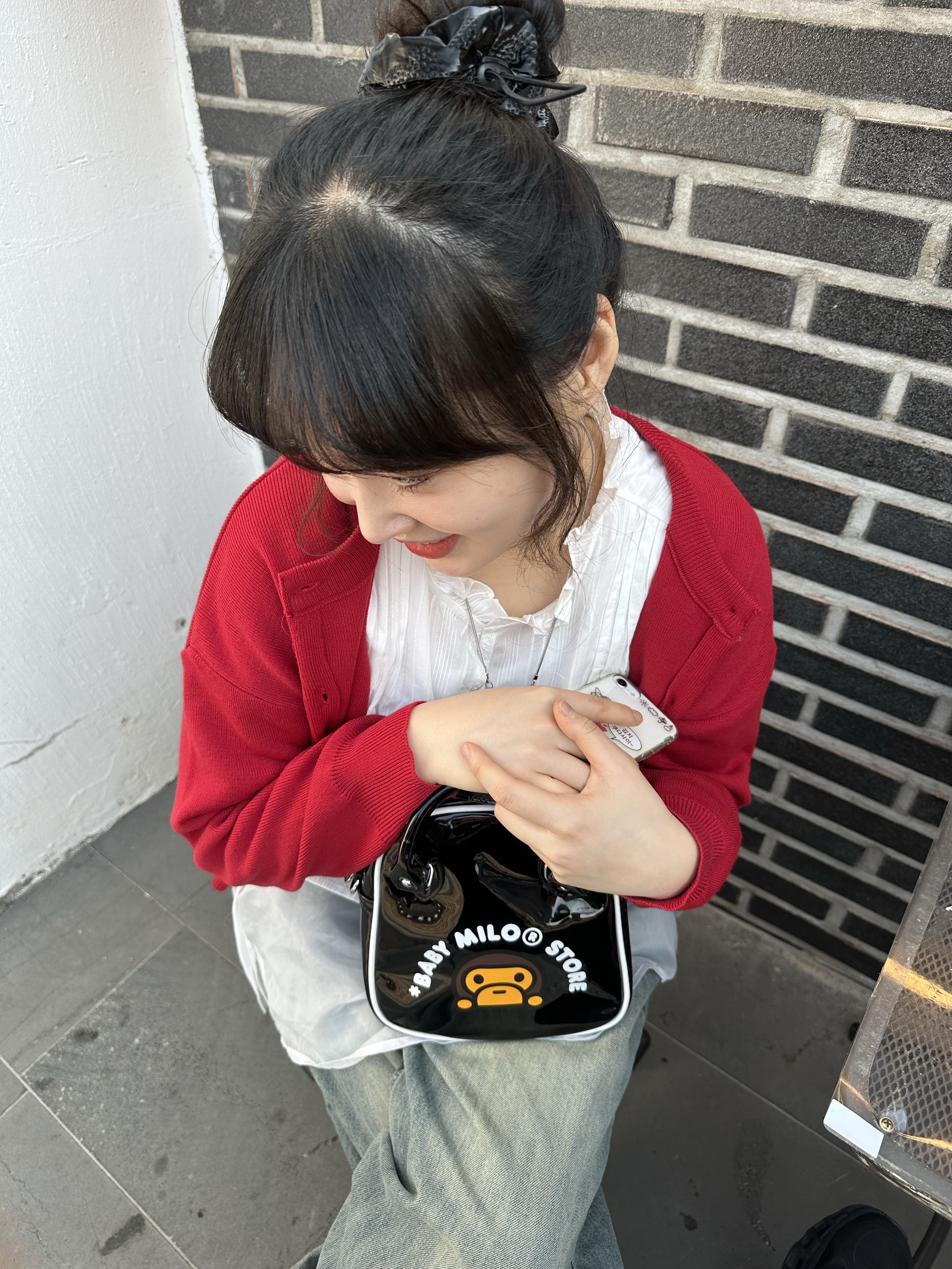 BAPE Baby Milo Bowlingtas Black 착용 스타일 - 1