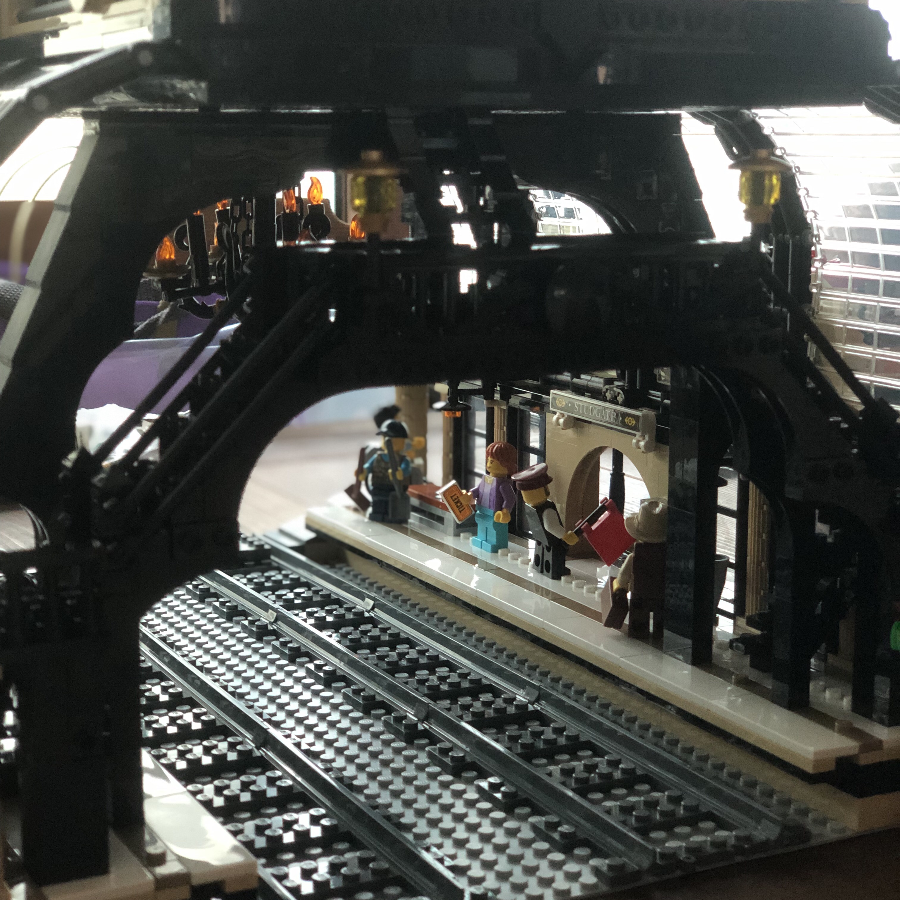 Lego Studgate Train Station 착용 스타일