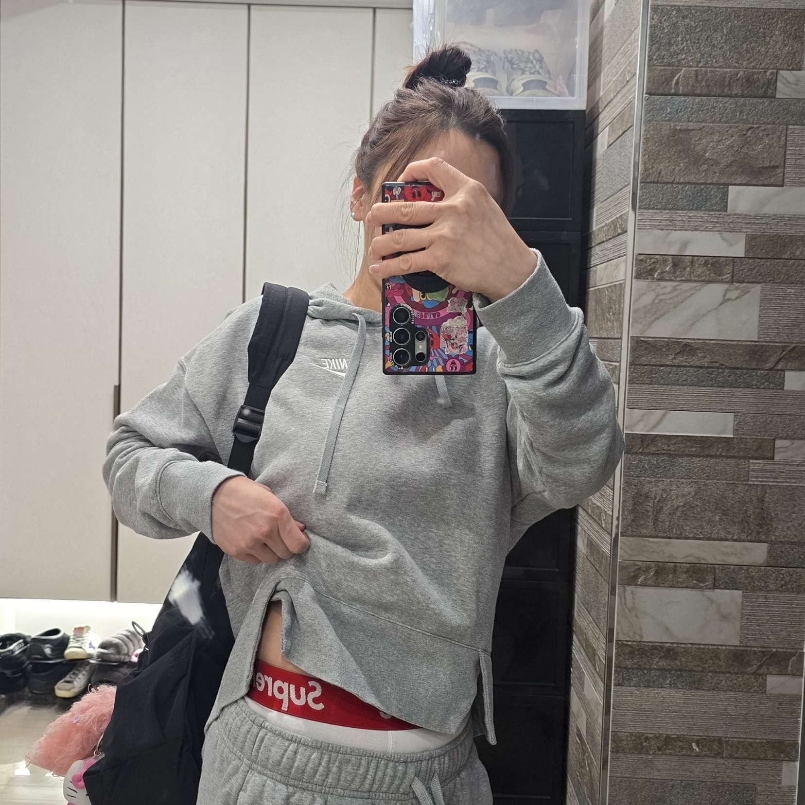 Supreme Hanes Boxer Briefs White (4 Pack) 착용 스타일