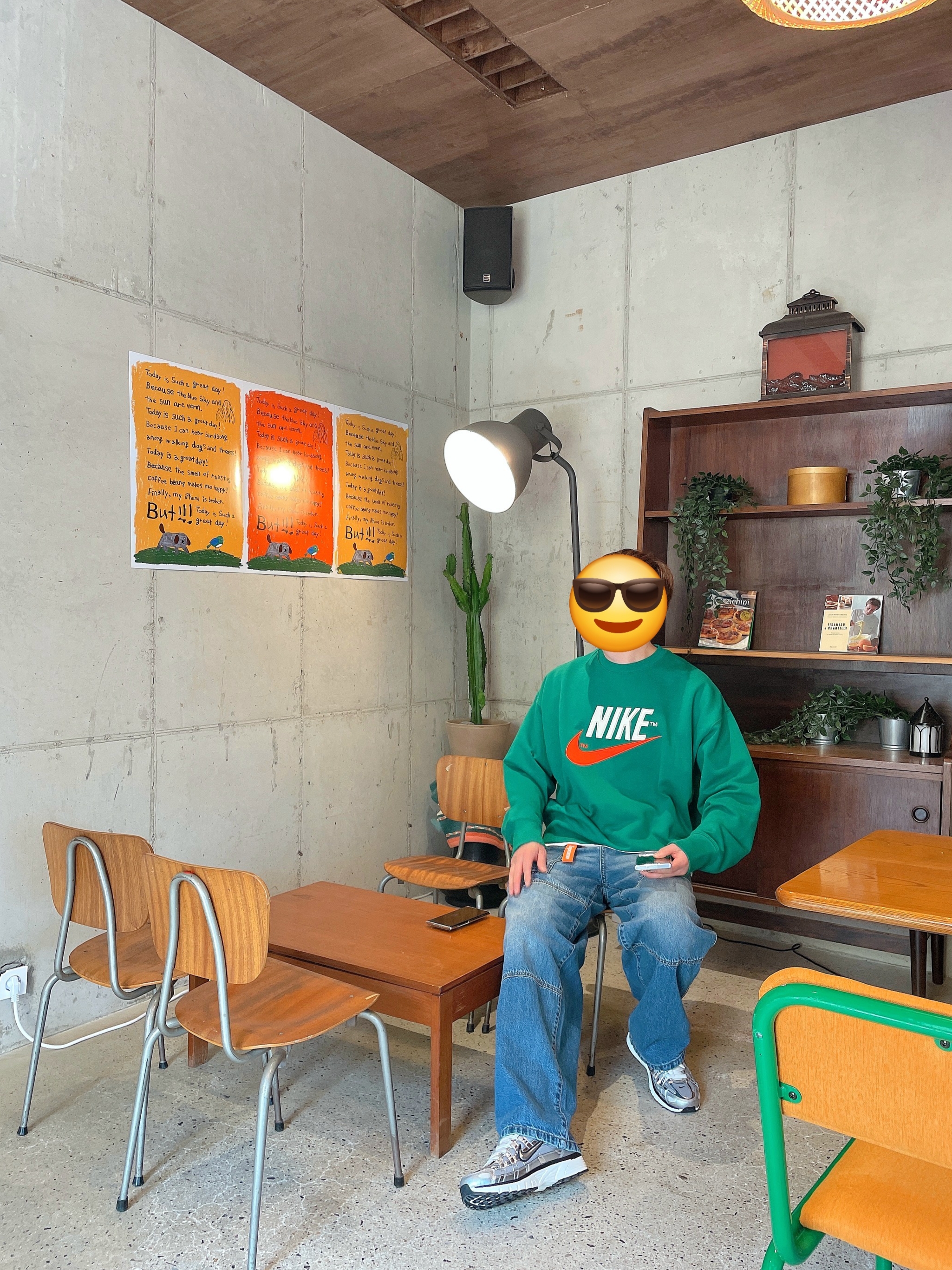 Nike NSW French Terry Crewneck Green - Asia, Nike P-6000 Metallic Silver 착용 스타일 - 1