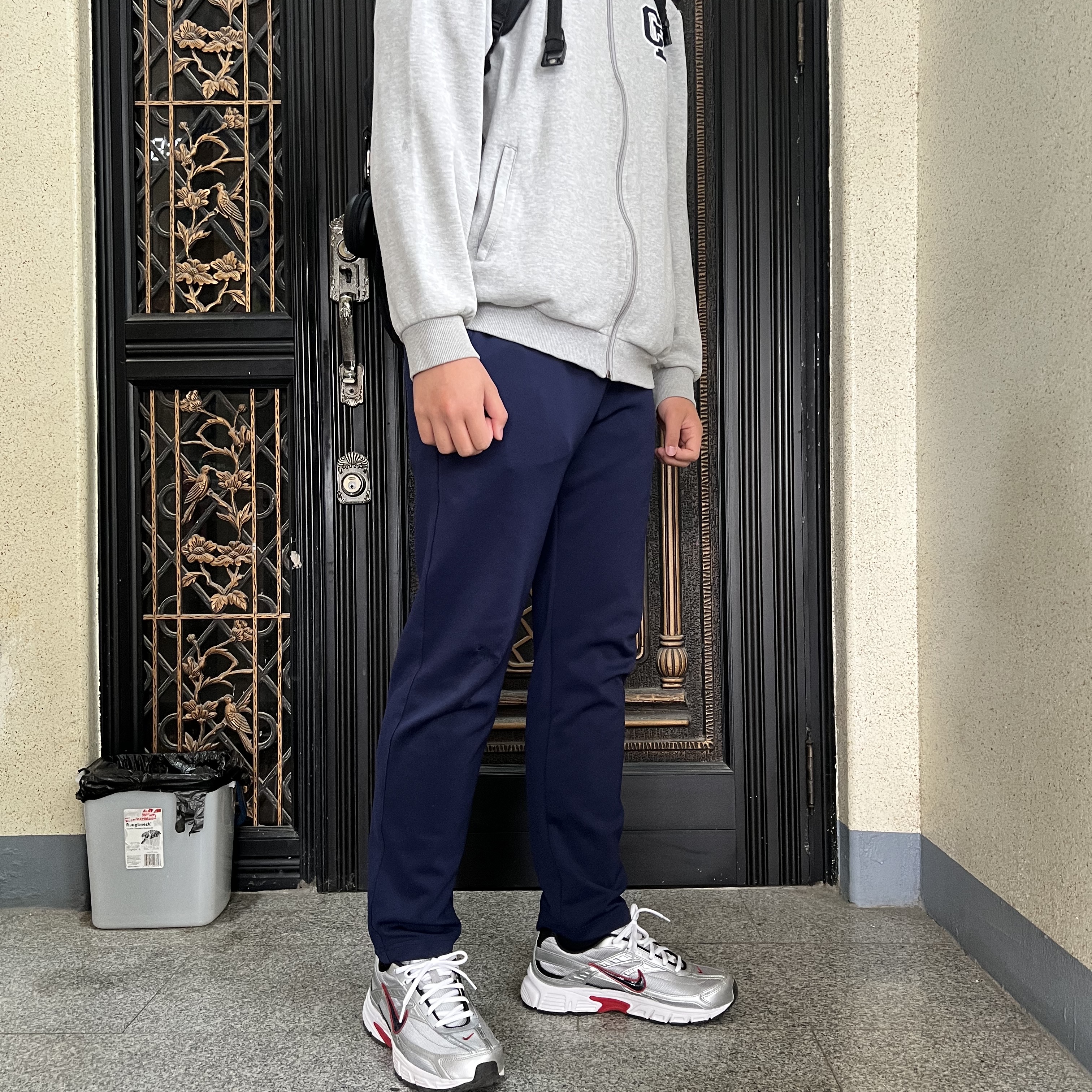 Nike Initiator Metallic Silver Black 착용 스타일