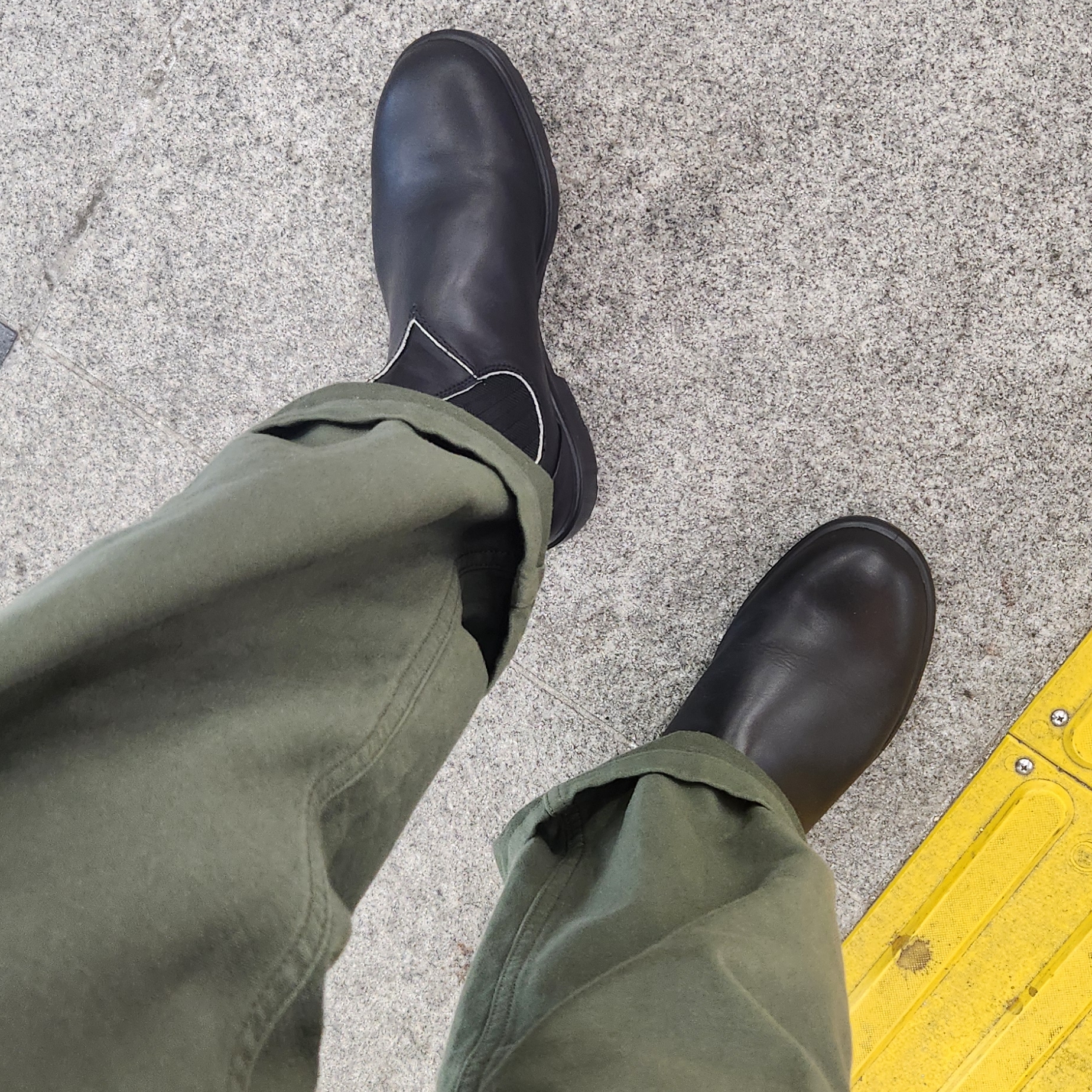 Blundstone Original 510 Chelsea Boots Black 착용 스타일