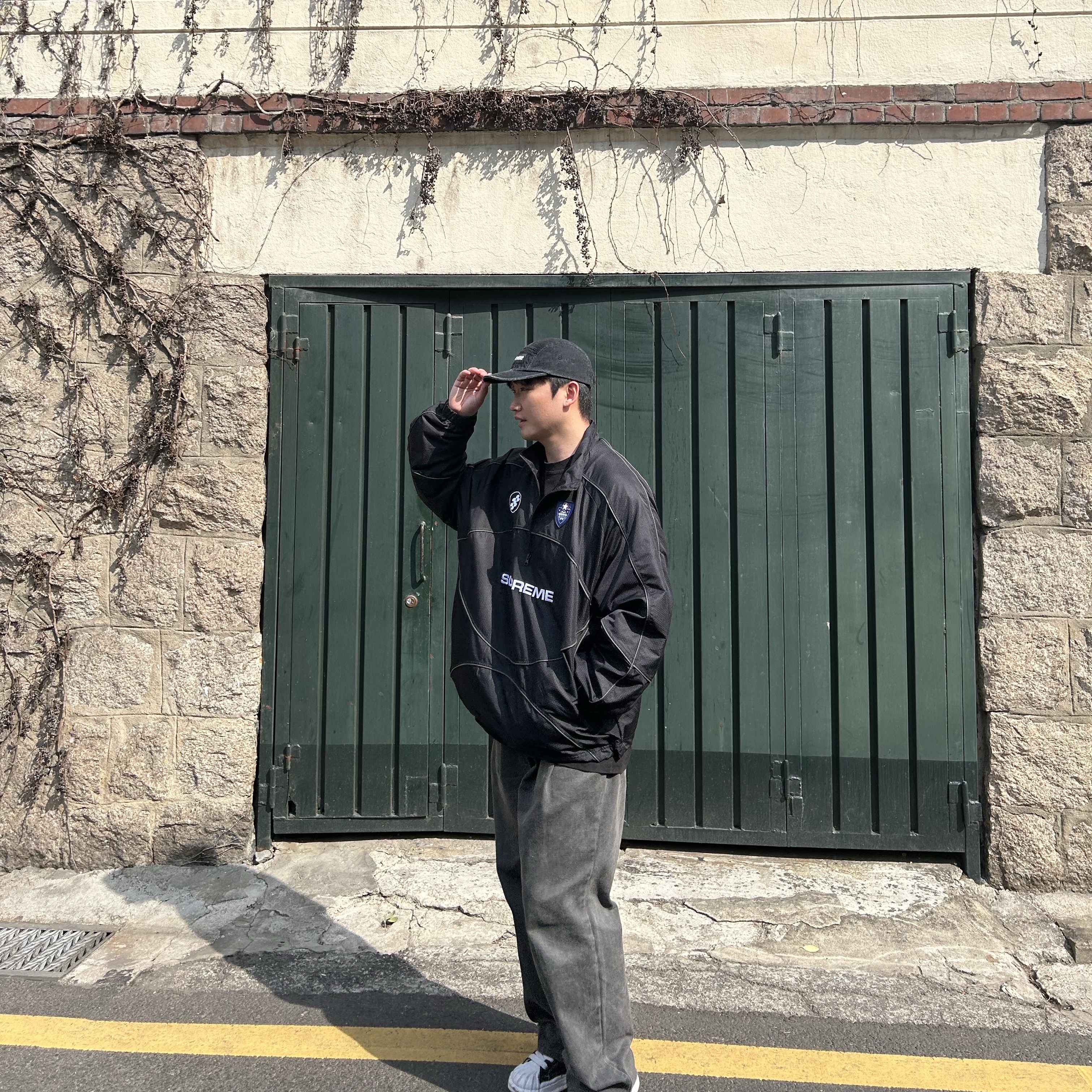 Supreme Denim Camp Cap Black - 24SS, Supreme Reflective Piping Pullover Black - 24FW 착용 스타일 - 4