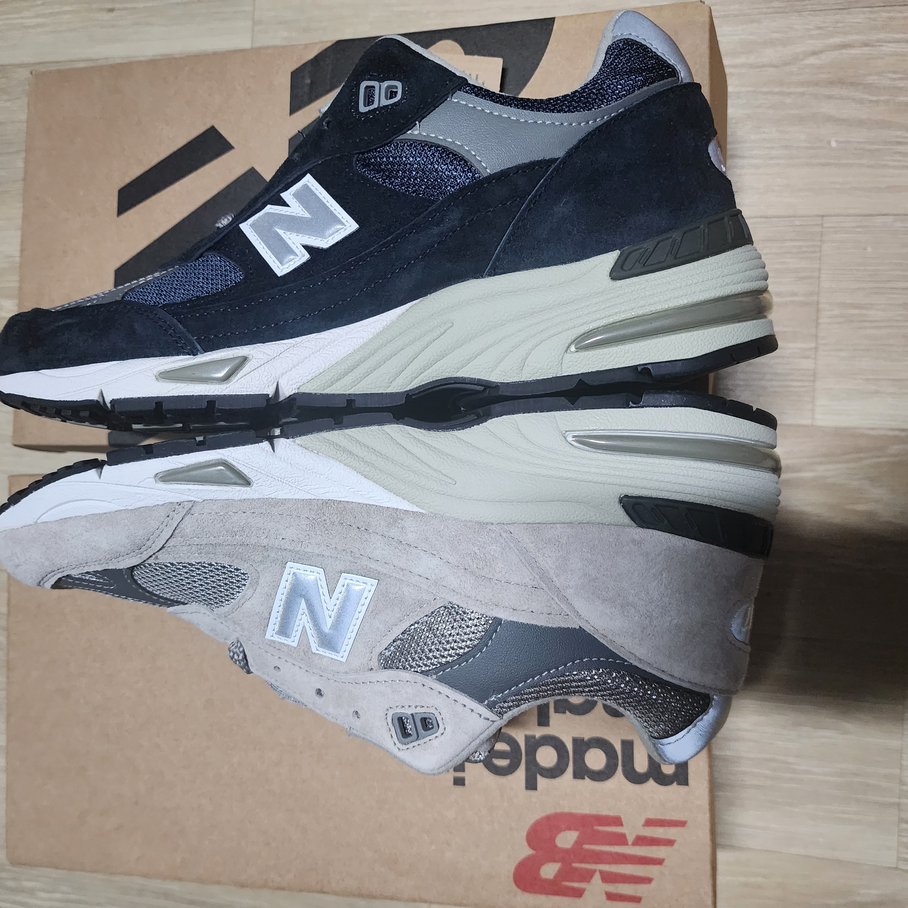 New Balance 991 Made in UK Grey, New Balance 991 Made in UK Navy 착용 스타일 - 3