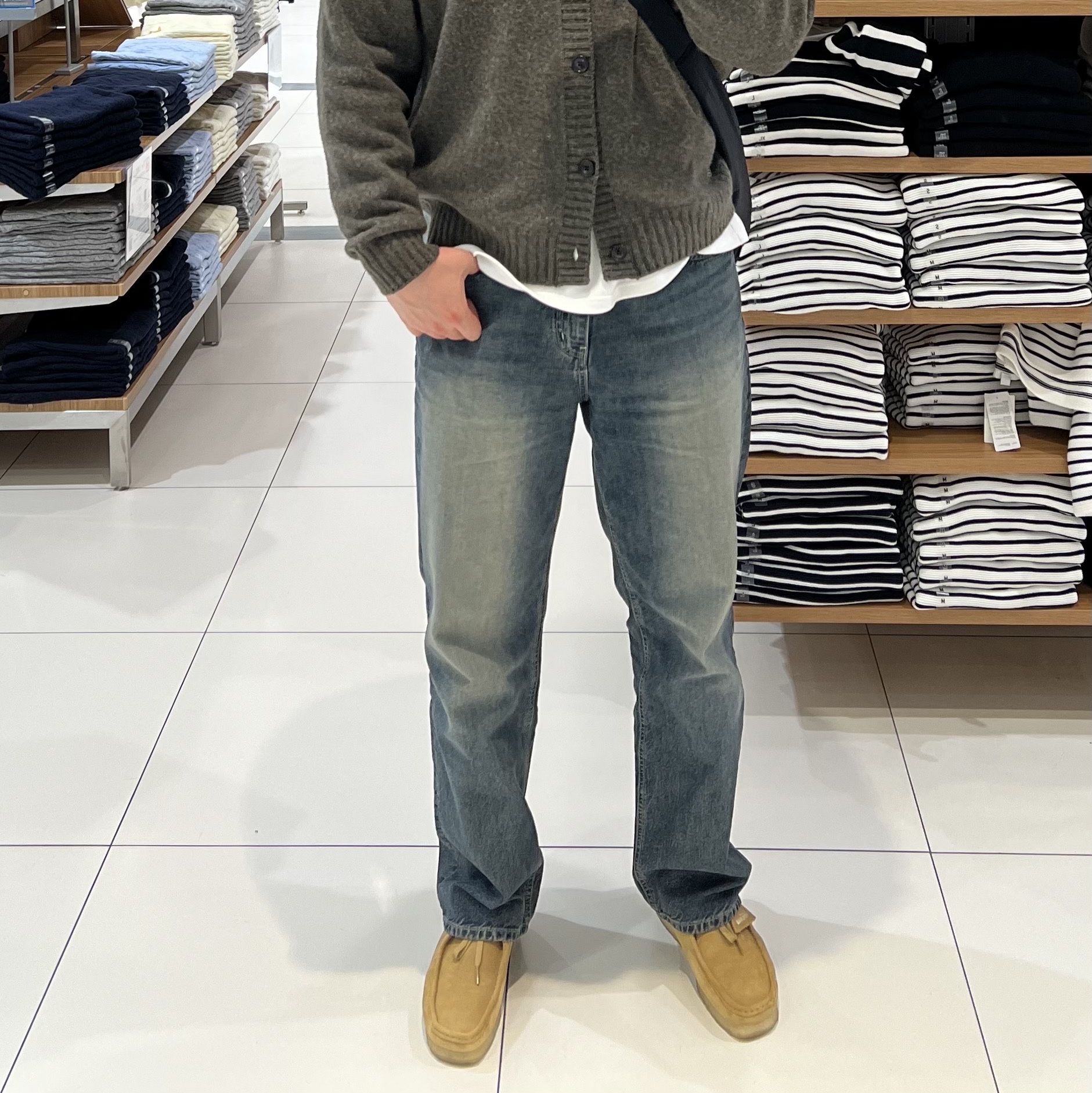 Clarks Wallabee Suede Oakmoss 착용 스타일