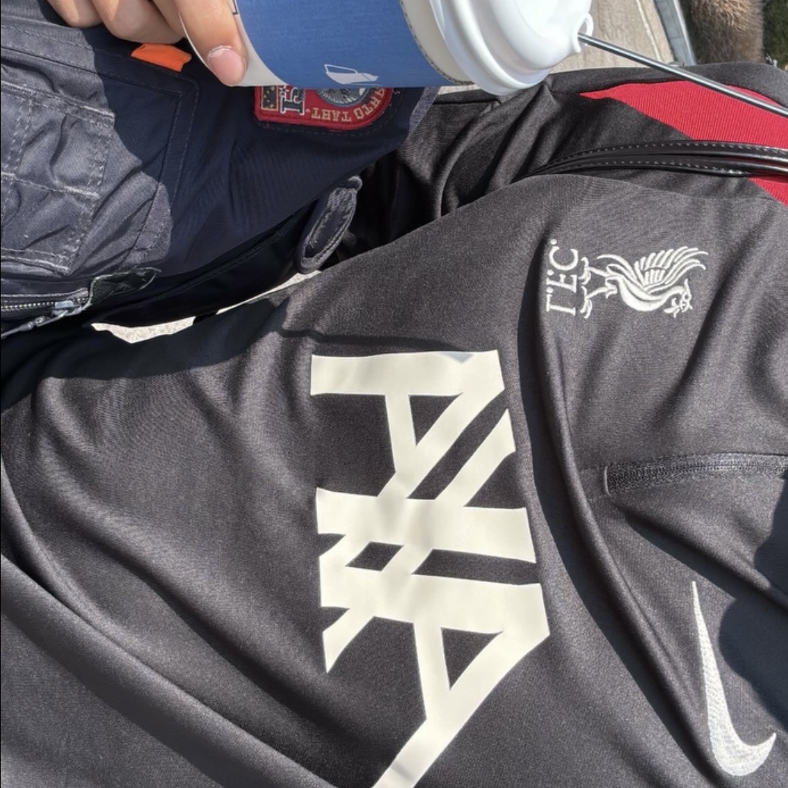 Nike Liverpool FC Strike Dri-Fit Soccer Drill Top Black Gym Red - Asia, Matin Kim String Coating Backpack Black 착용 스타일 - 1