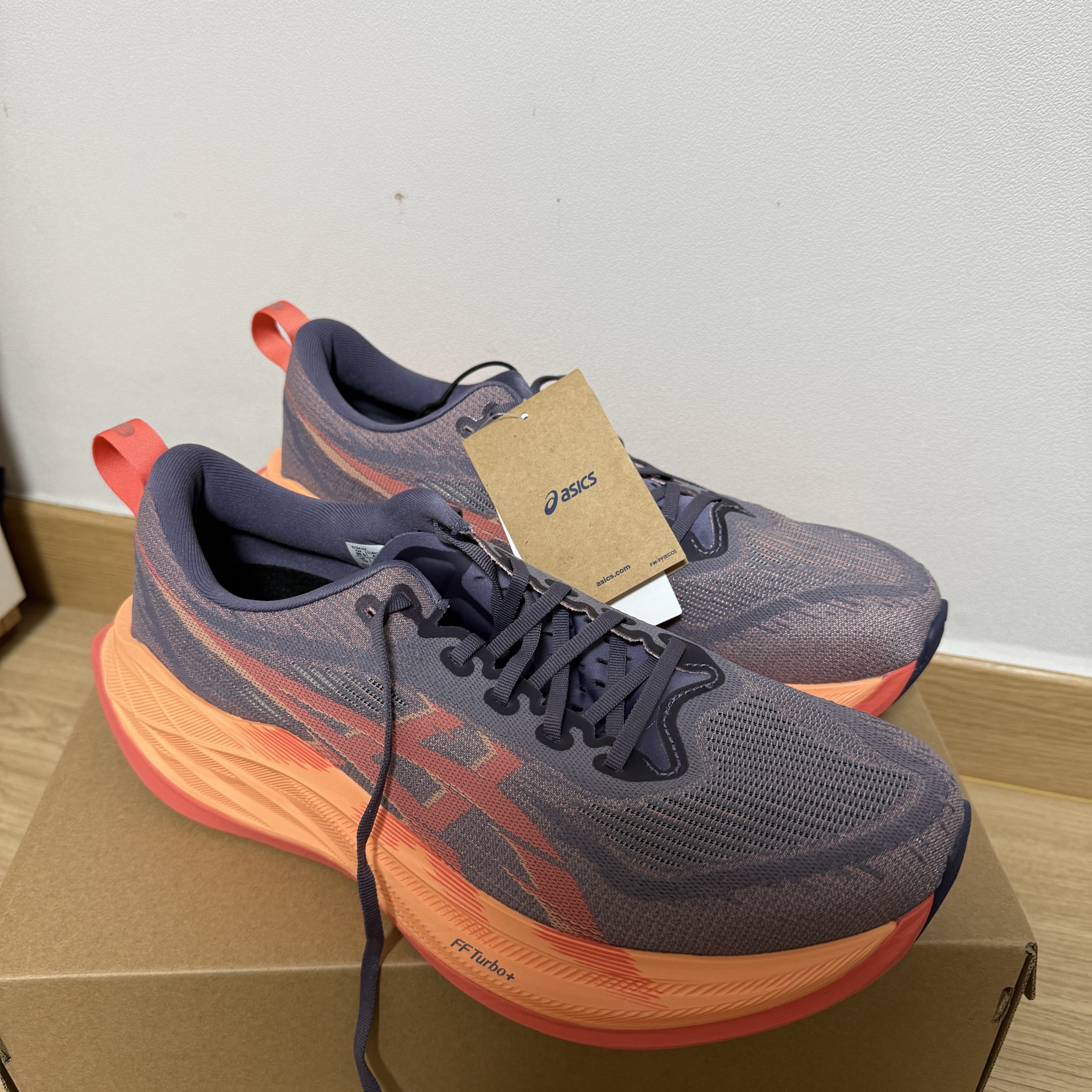 Asics Superblast 2 Greyish Purple Coral Reef 착용 스타일