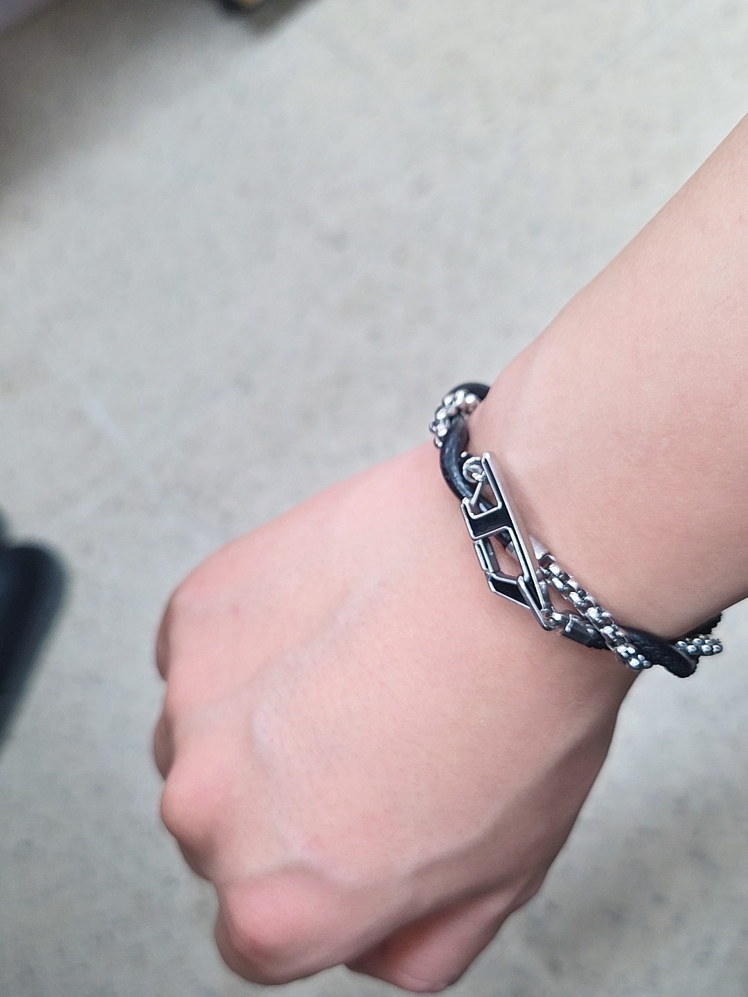 Diesel Dx1472 Stainless Steel Chain Bracelet Silver Black 착용 스타일