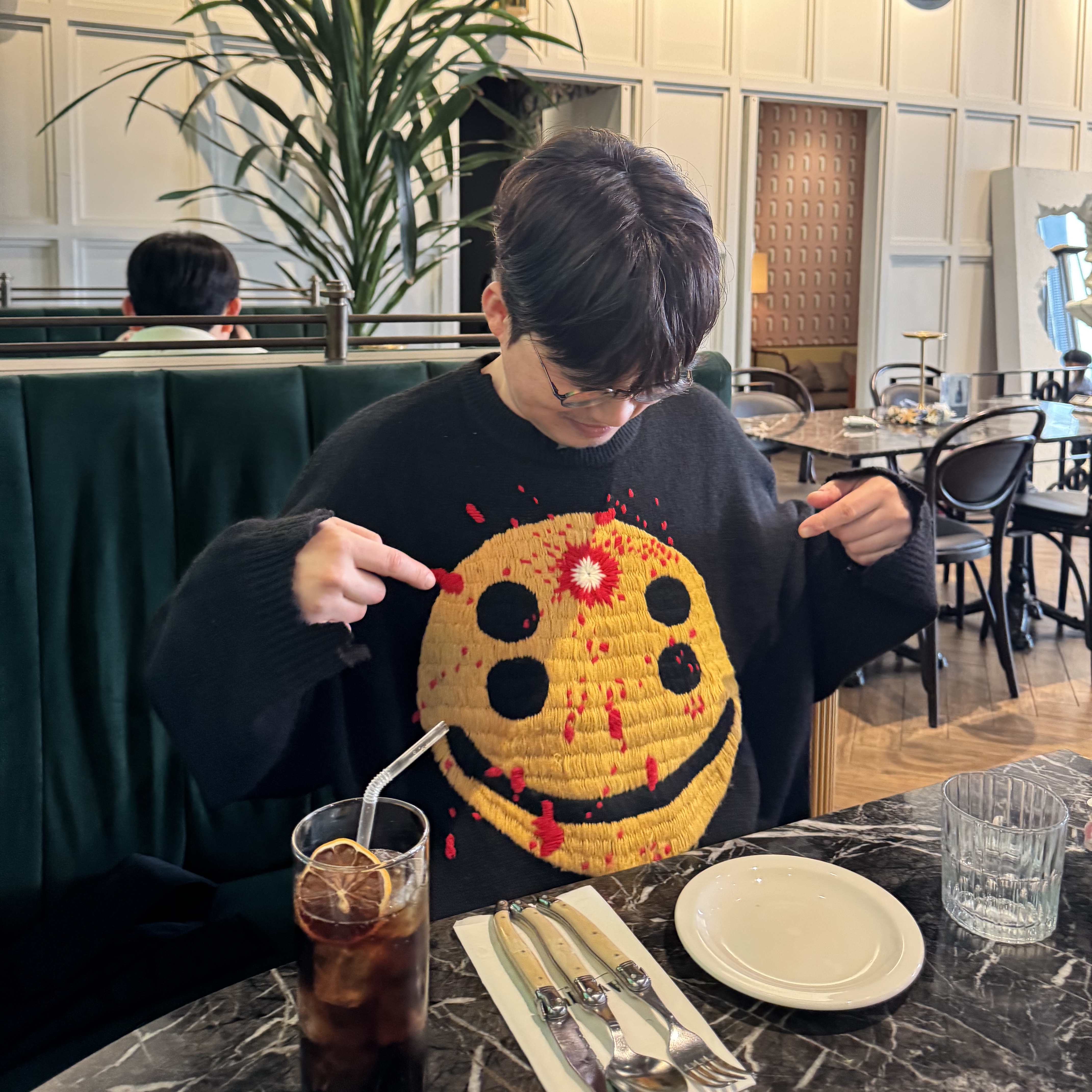 Saint Mxxxxxx x Cactus Plant Flea Market Smile Knit Black - 24AW 착용 스타일