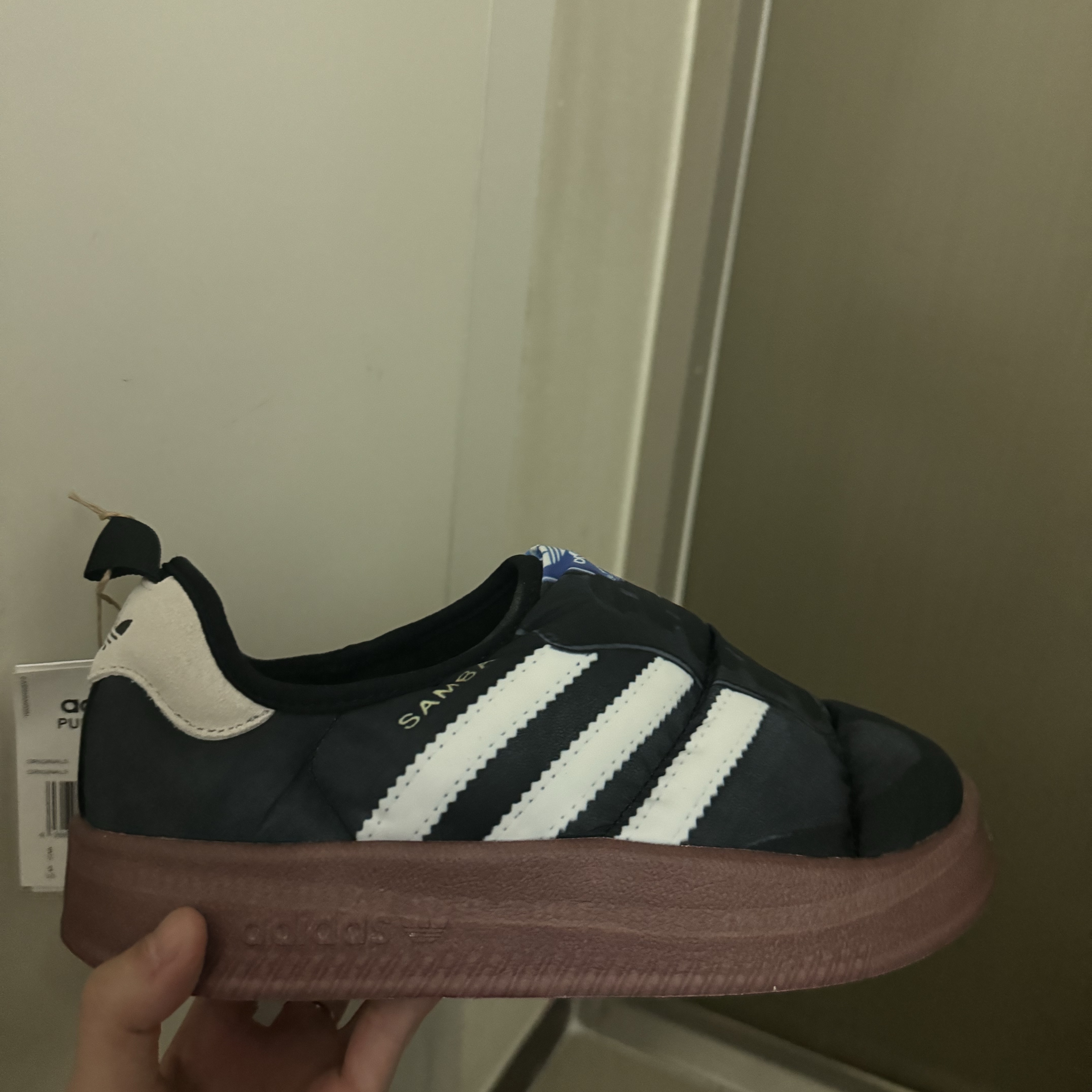 Adidas Puffylette Samba Core Black 착용 스타일