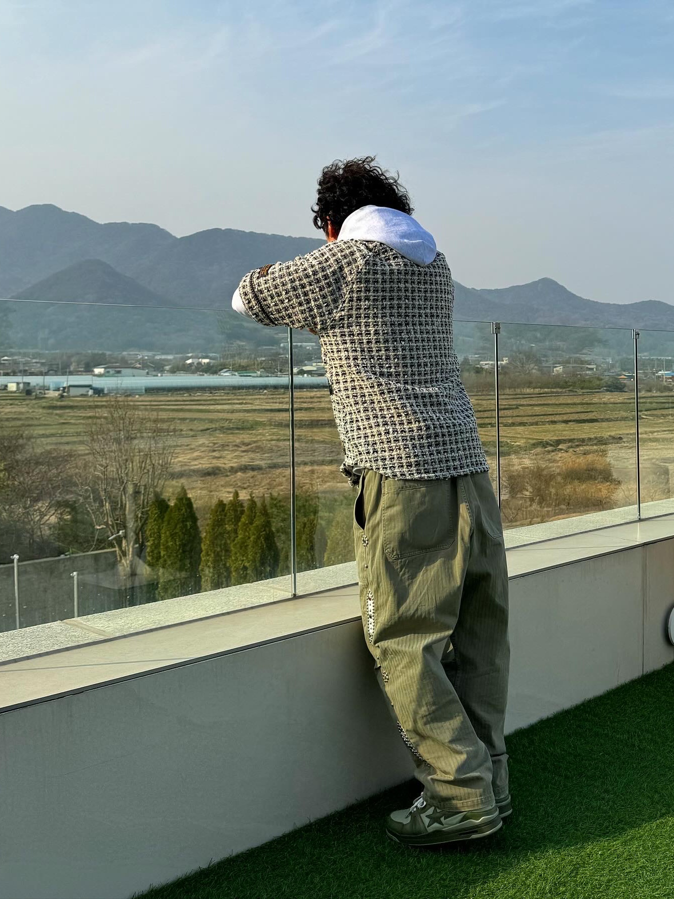 Kapital Fancy Tweed Great Kountry Baseball Shirt White, Kapital Sulfurized Herringbone Easy Baker Pants Studs Remake Khaki 착용 스타일 - 3