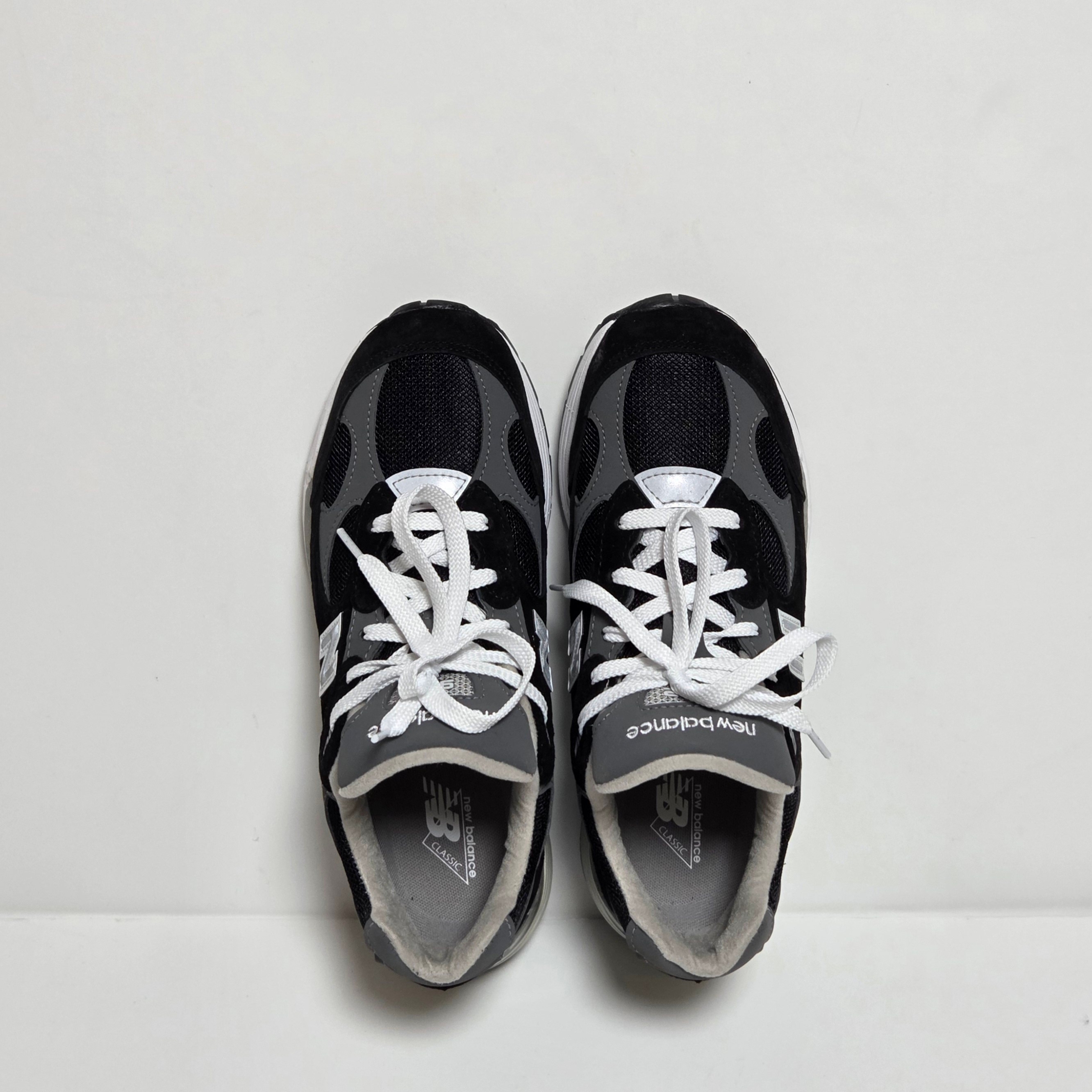 New Balance 992 Made in USA Core Black Grey 착용 스타일 - 3