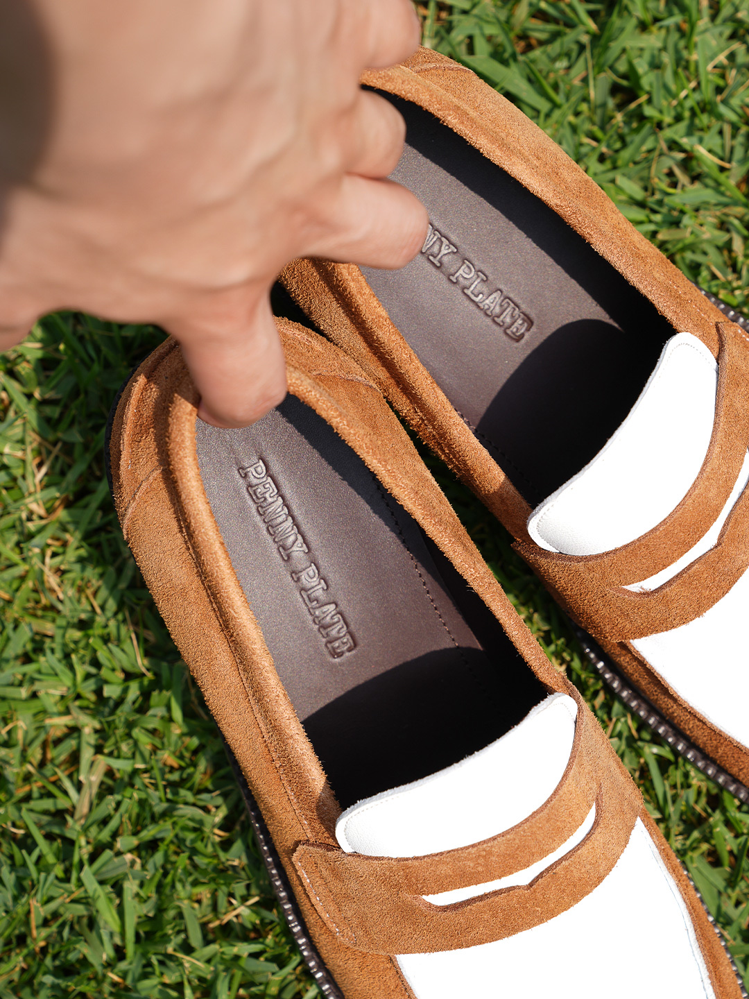 PENNY PLATE Men Suede Loafer Brown Low 착용 스타일 - 3