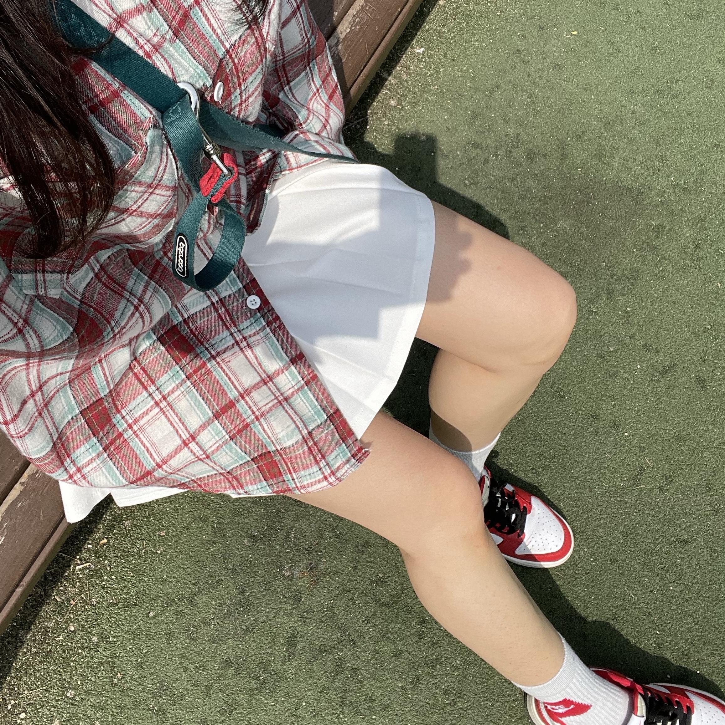 Nike Dunk Low Retro PRM University Red Black 착용 스타일