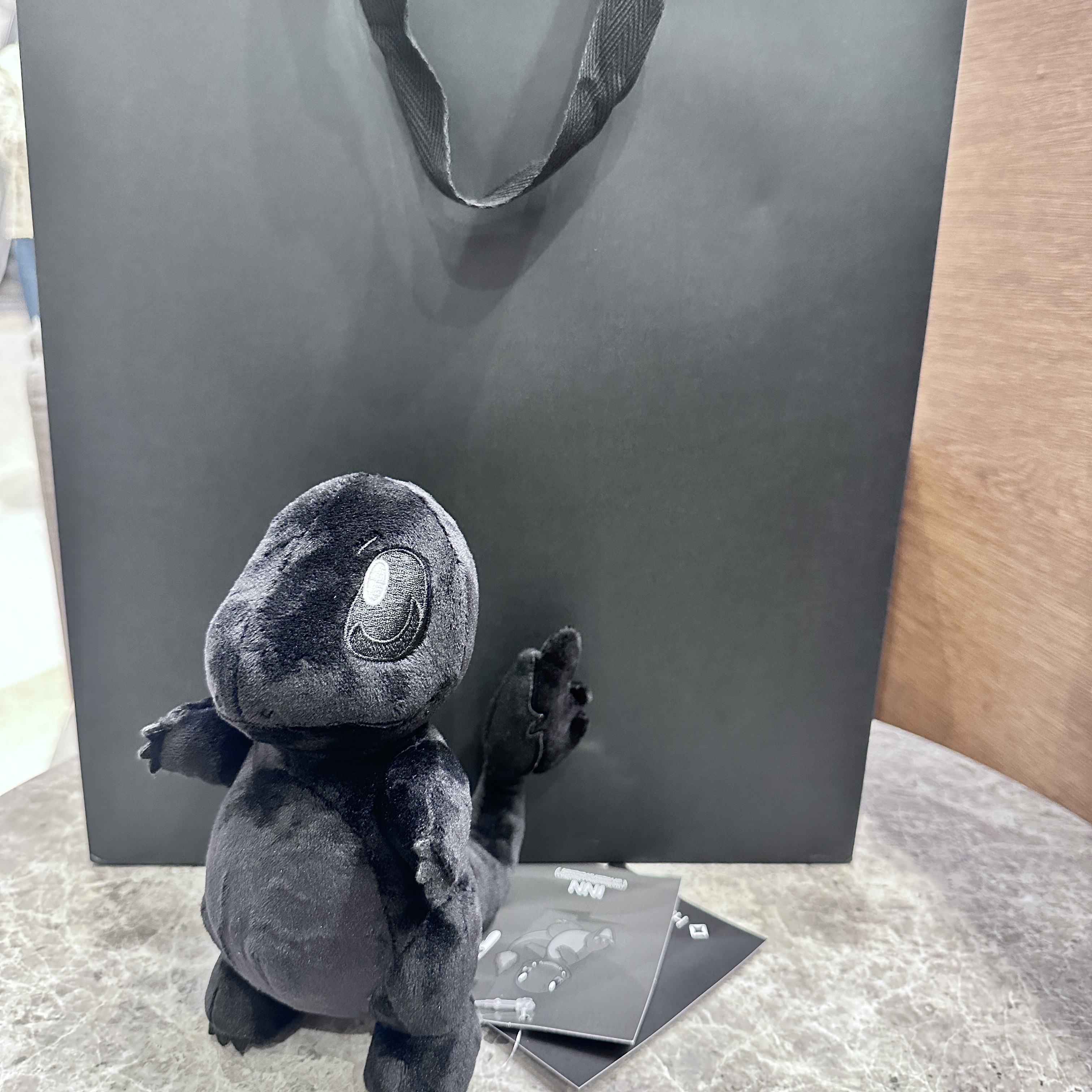 Fragment x Pokemon INN Thunderbolt Project TBP Plush Hitokage M Black 착용 스타일 - 1