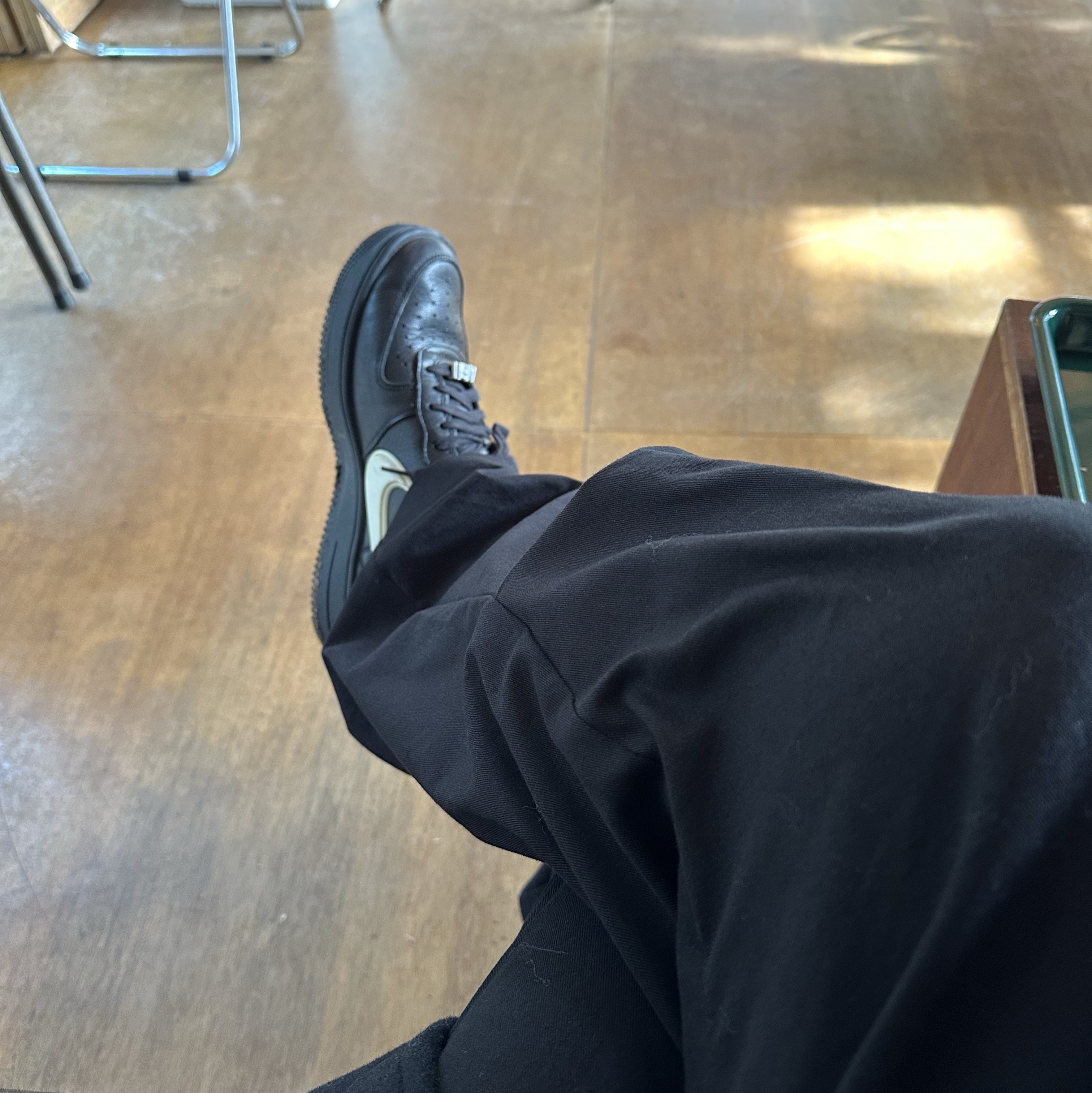 Nike x Ambush Air Force 1 Low SP Black 착용 스타일 - 2