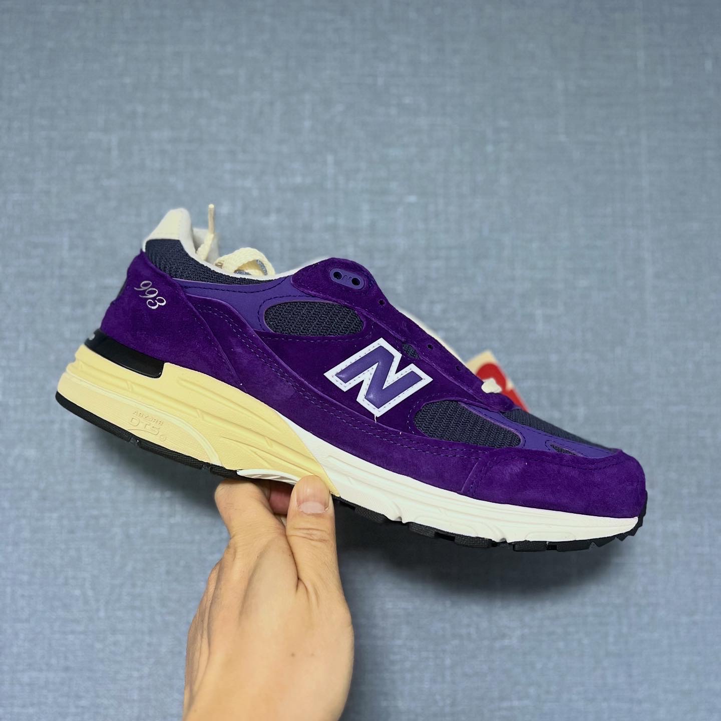 New Balance 993 Made in USA Purple Interstellar 착용 스타일 - 1