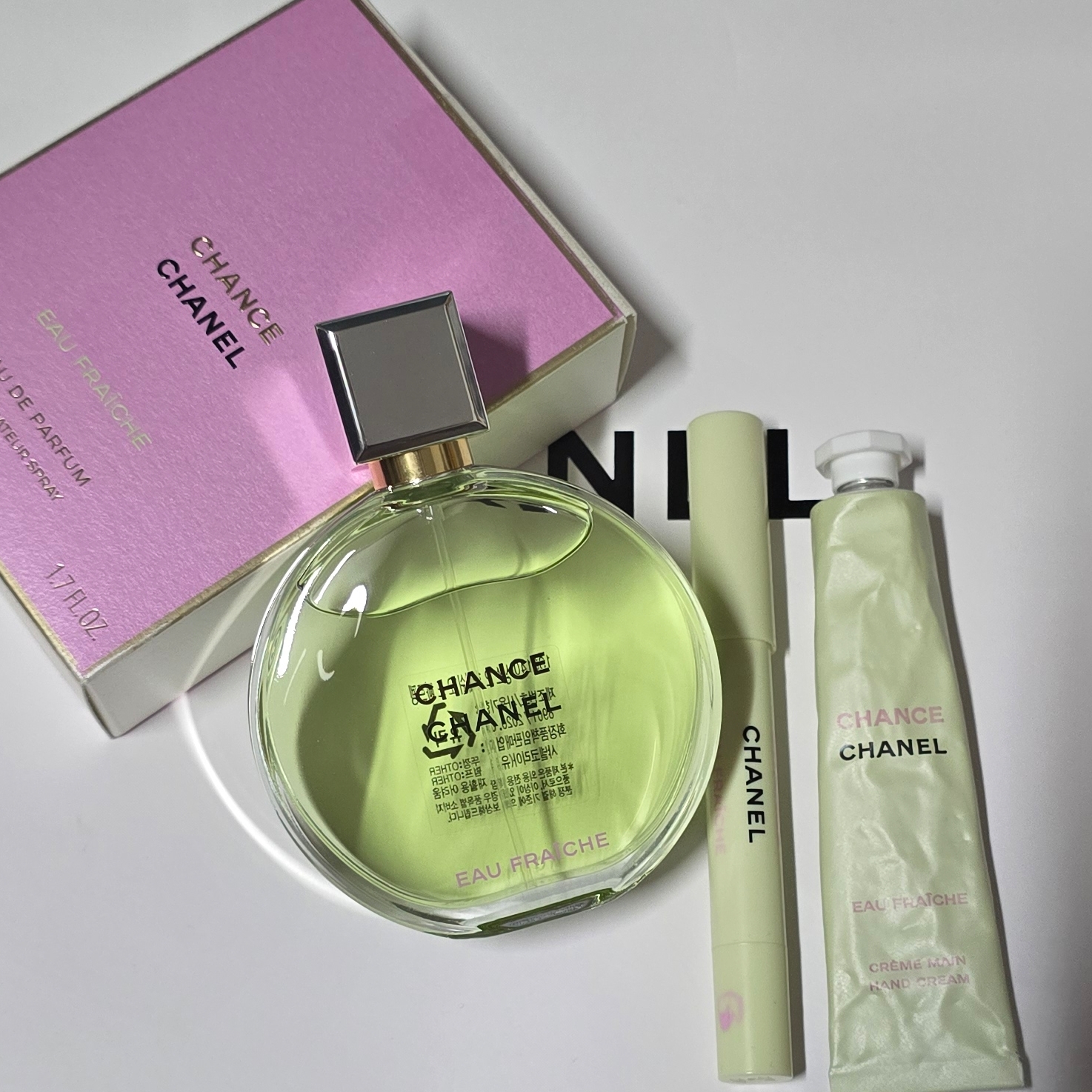샤넬 샹스 오 후레쉬 오 드 빠르펭 50ml, 샤넬 샹스 퍼퓸 핸드 크림 20ml x 3 착용 스타일