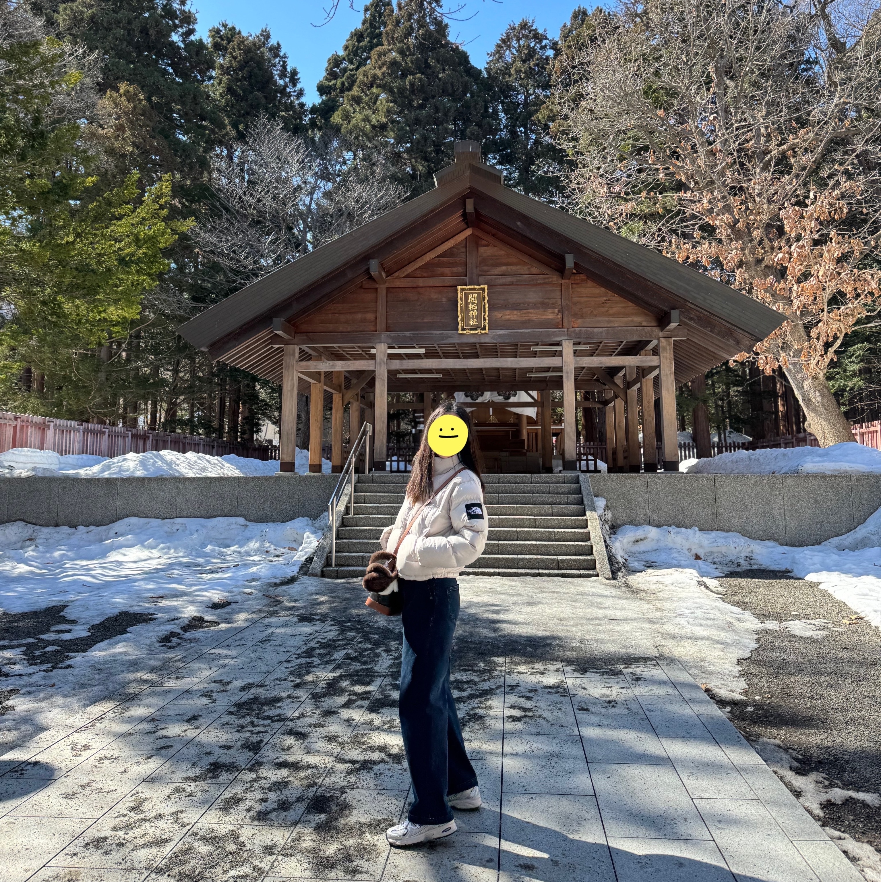 Emis New Logo Ball Cap Two Tone Navy, (W) UGG Embroidered Logo Earmuff Burnt Cedar 착용 스타일 - 2