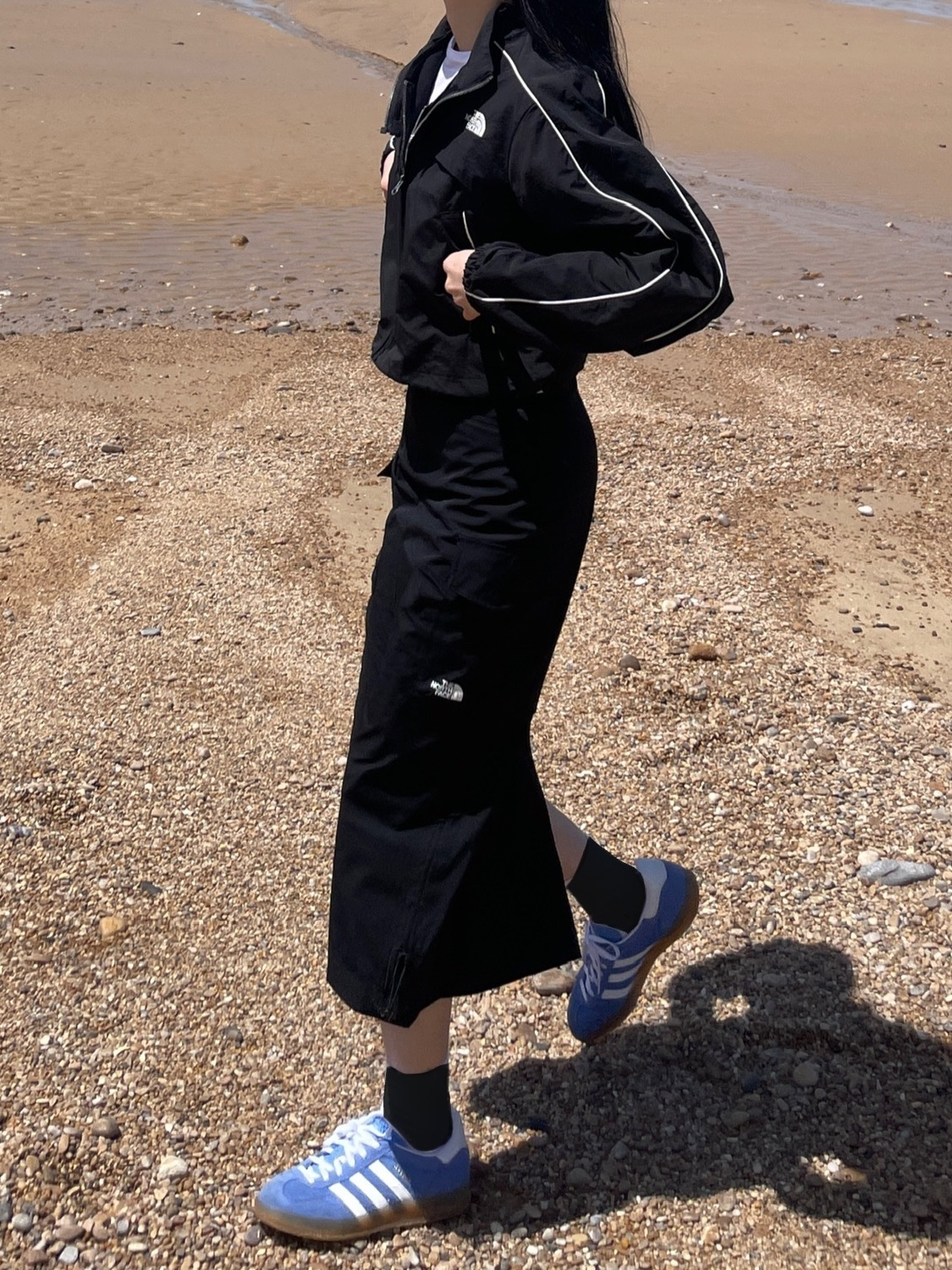 (W) The North Face White Label Olema Detachable Jacket Black, (W) Adidas Gazelle Indoor Blue Fusion Cloud White 착용 스타일