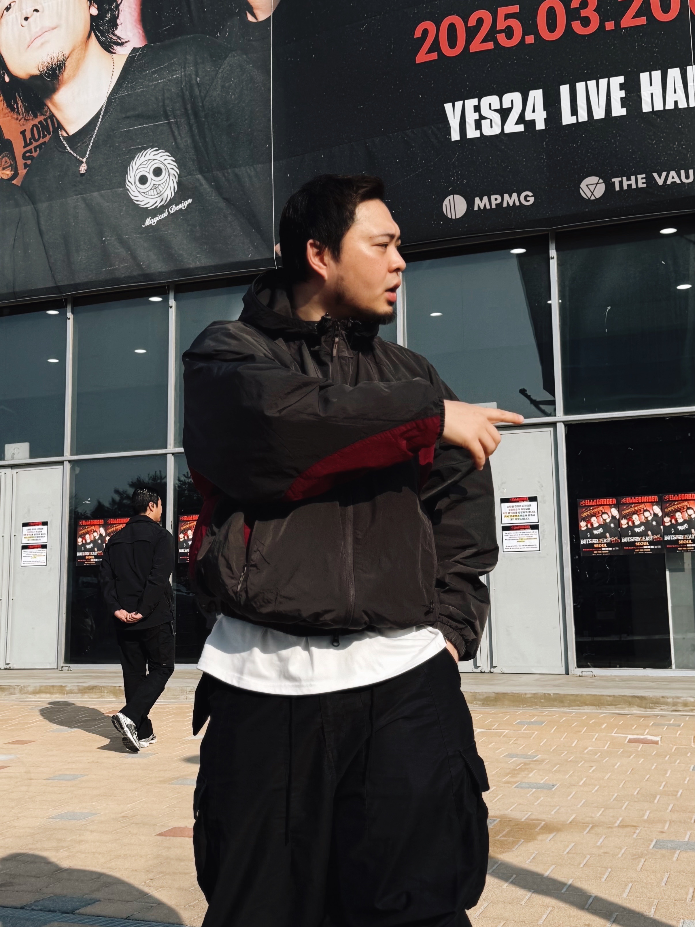 Wildthings Army Jacket Graphite, Needles H.D. Fatigue Pants Black 착용 스타일 - 3