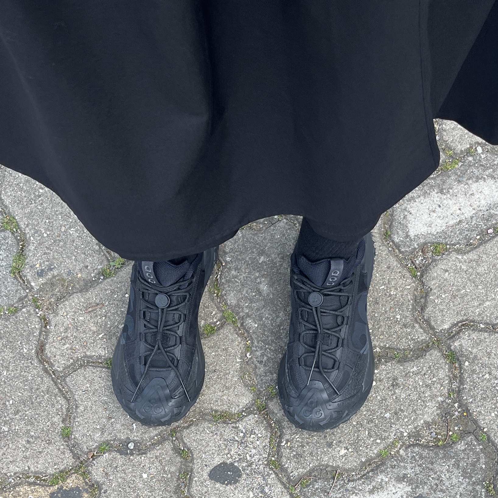 Nike ACG Mountain Fly 2 Low Black 착용 스타일 - 2