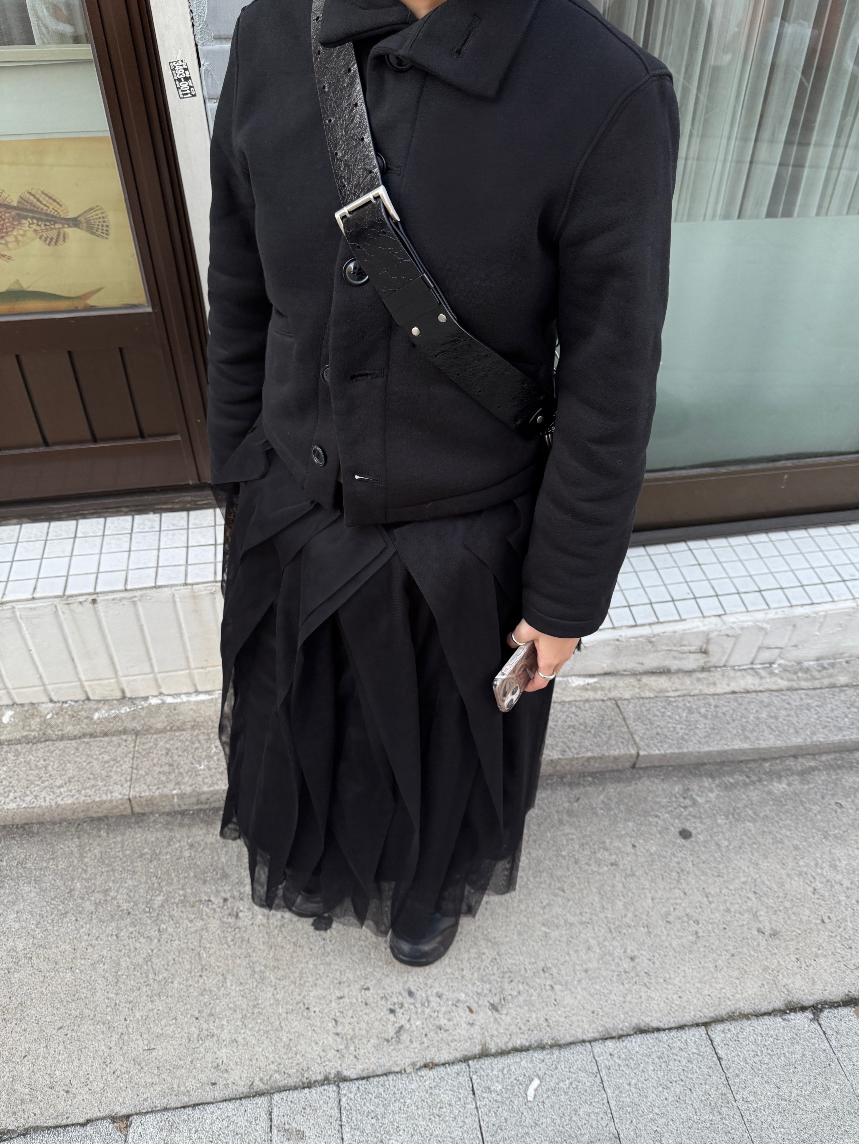 Comme des Garcons Girl Ruffled Duffle Bag Black 착용 스타일 - 2
