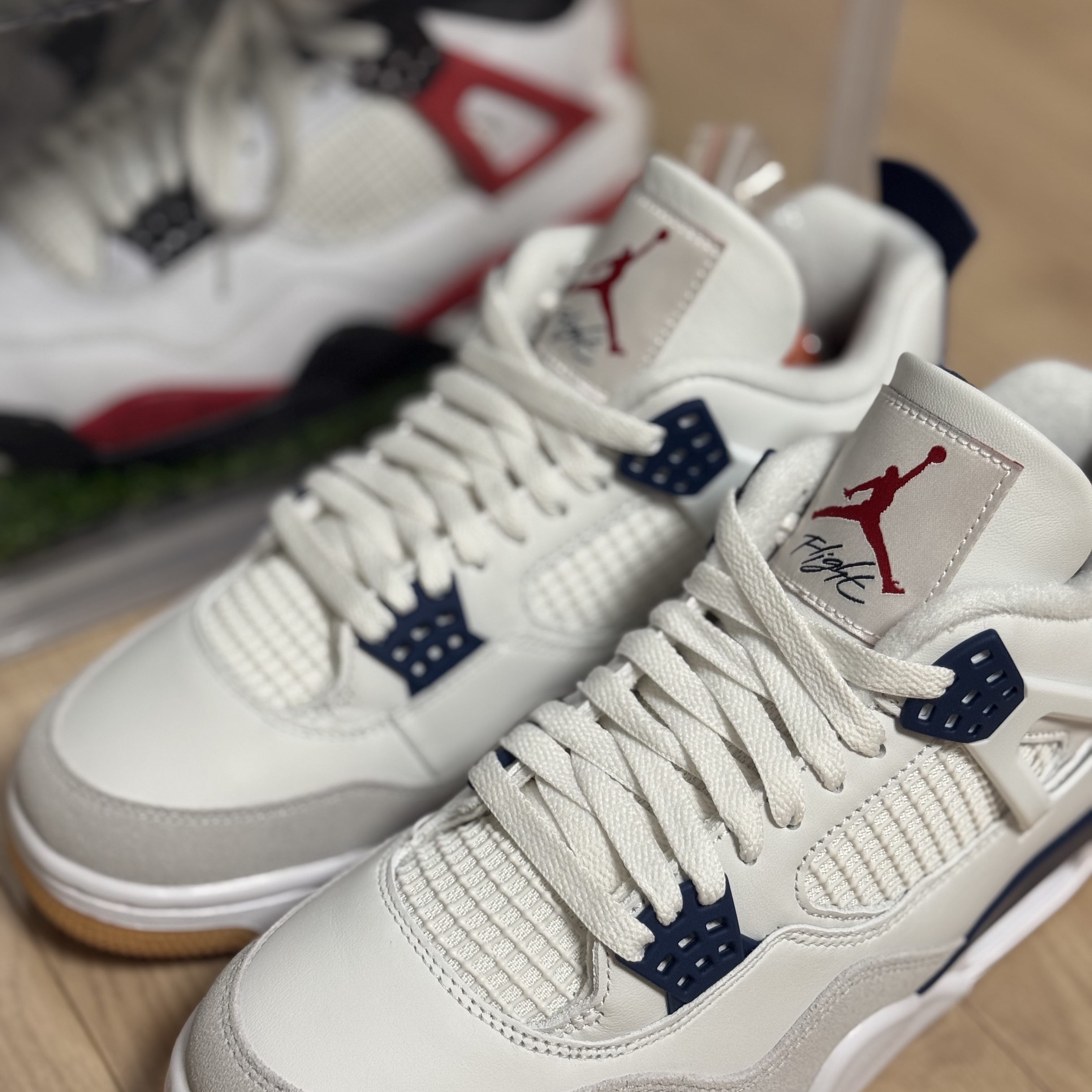 Jordan 4 x Nike SB Retro SP Navy, Jordan 4 Retro Red Cement 착용 스타일