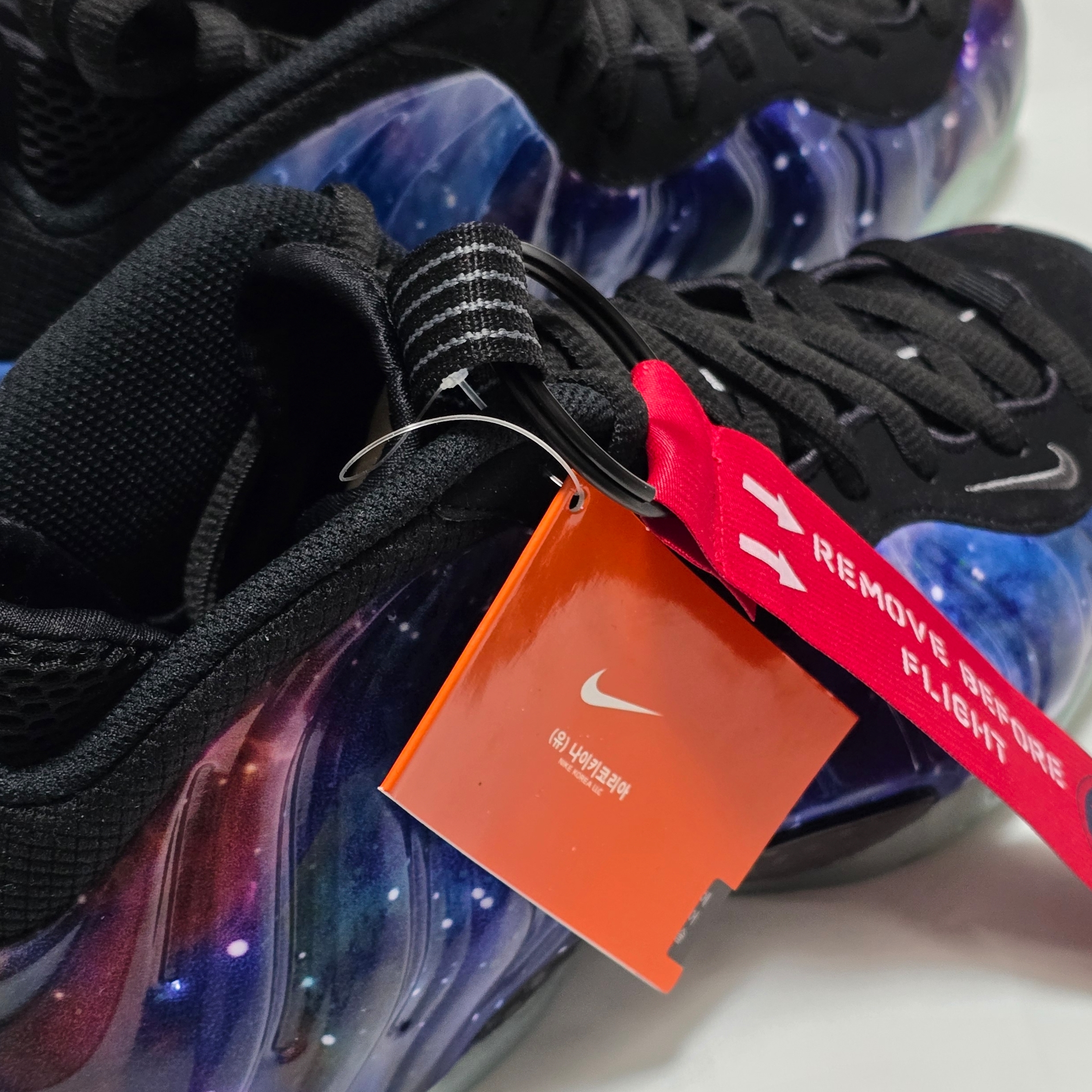 Nike Air Foamposite One Galaxy 착용 스타일