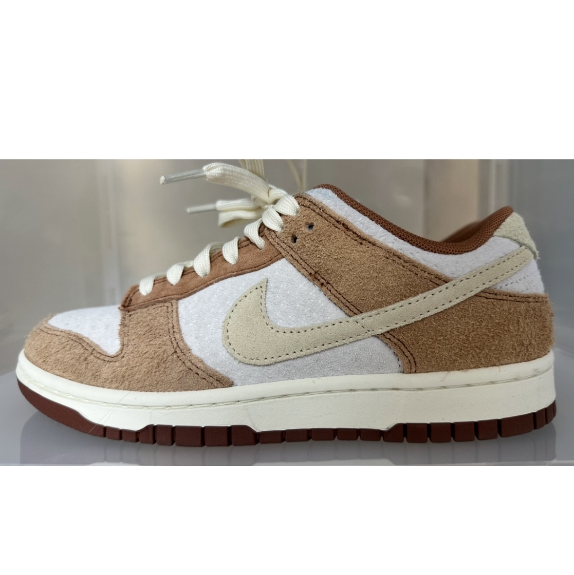 Nike Dunk Low Pro Premium Medium Curry 착용 스타일