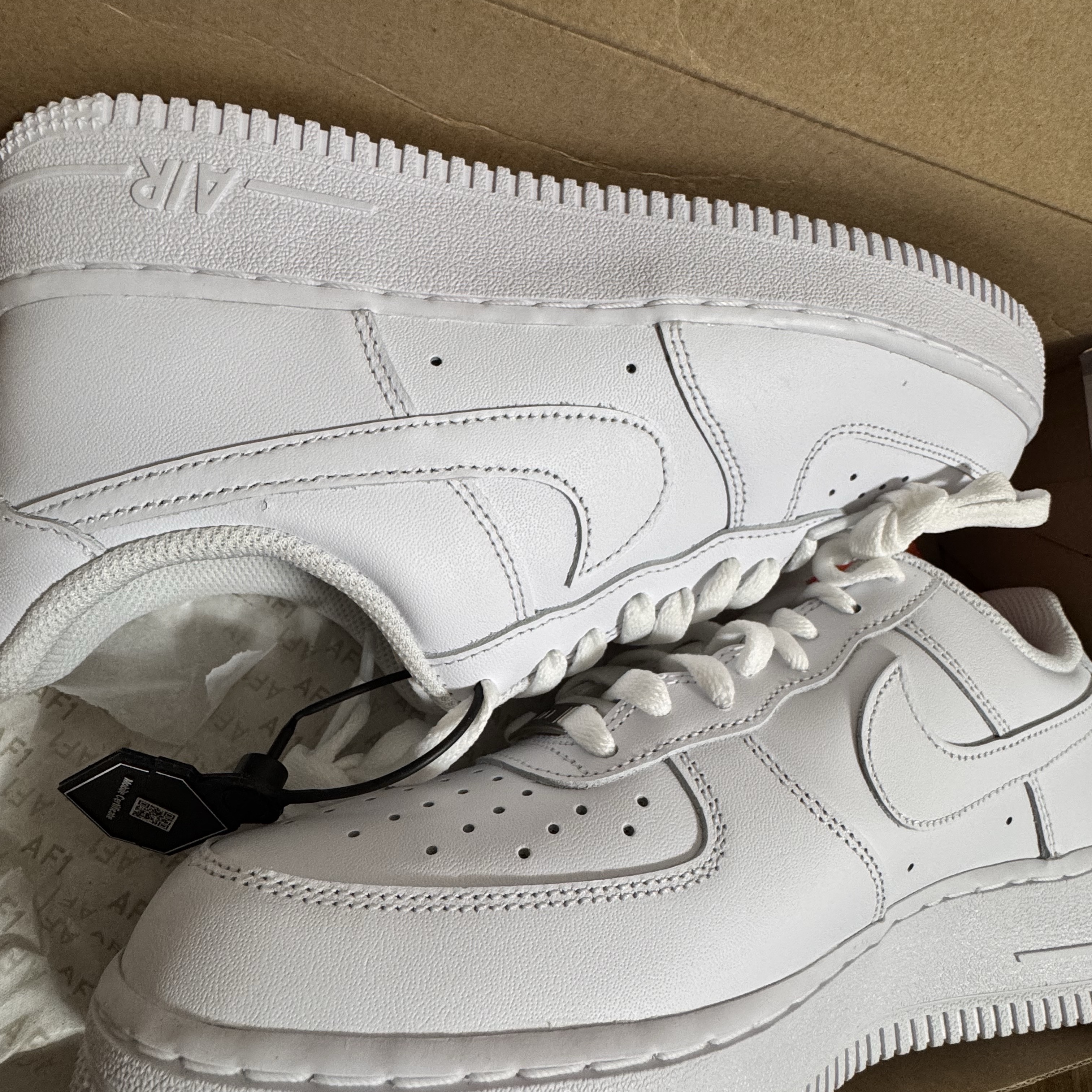 Nike Air Force 1 '07 Low White 착용 스타일
