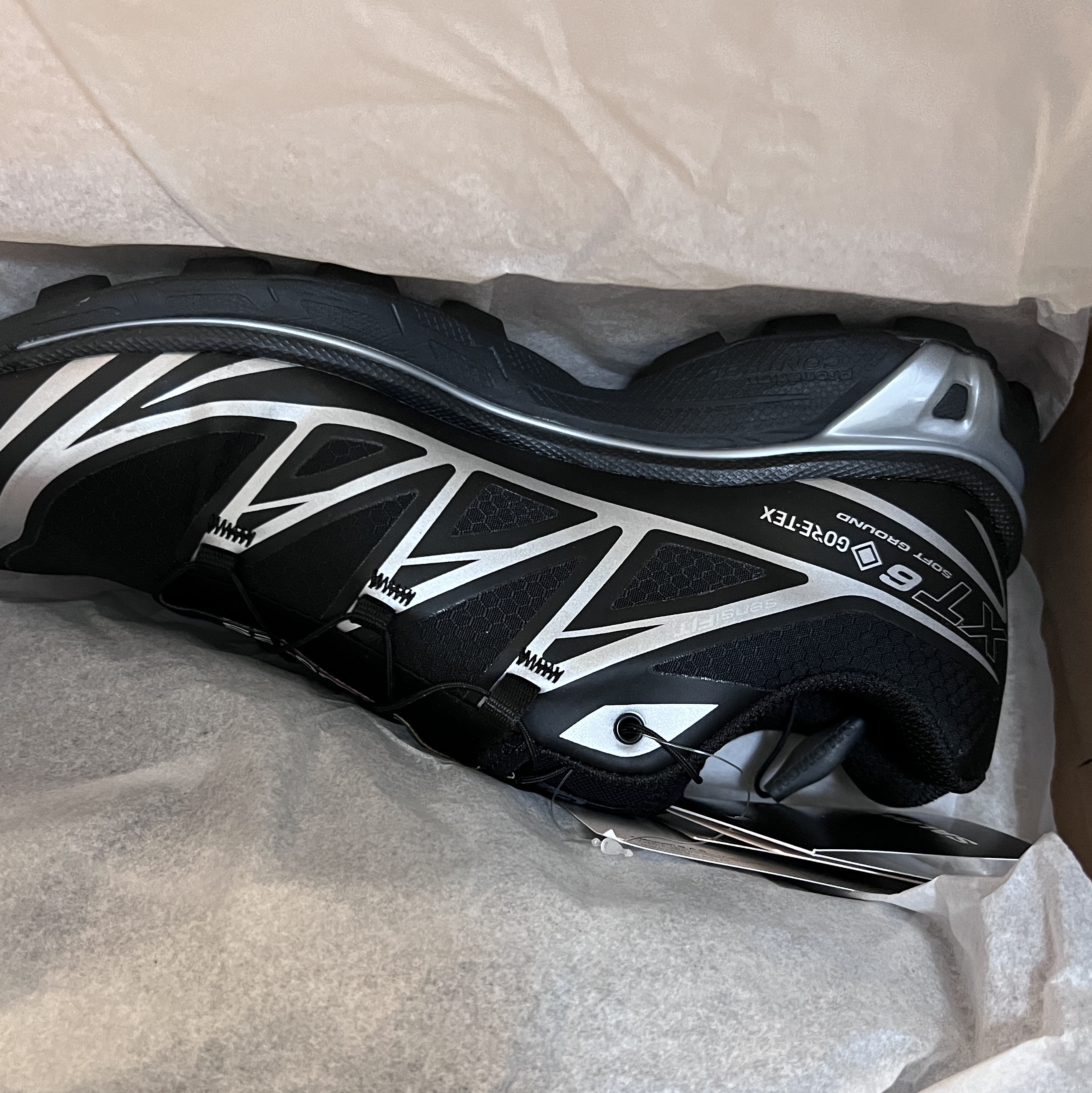 Salomon XT-6 GTX Black Silver 착용 스타일