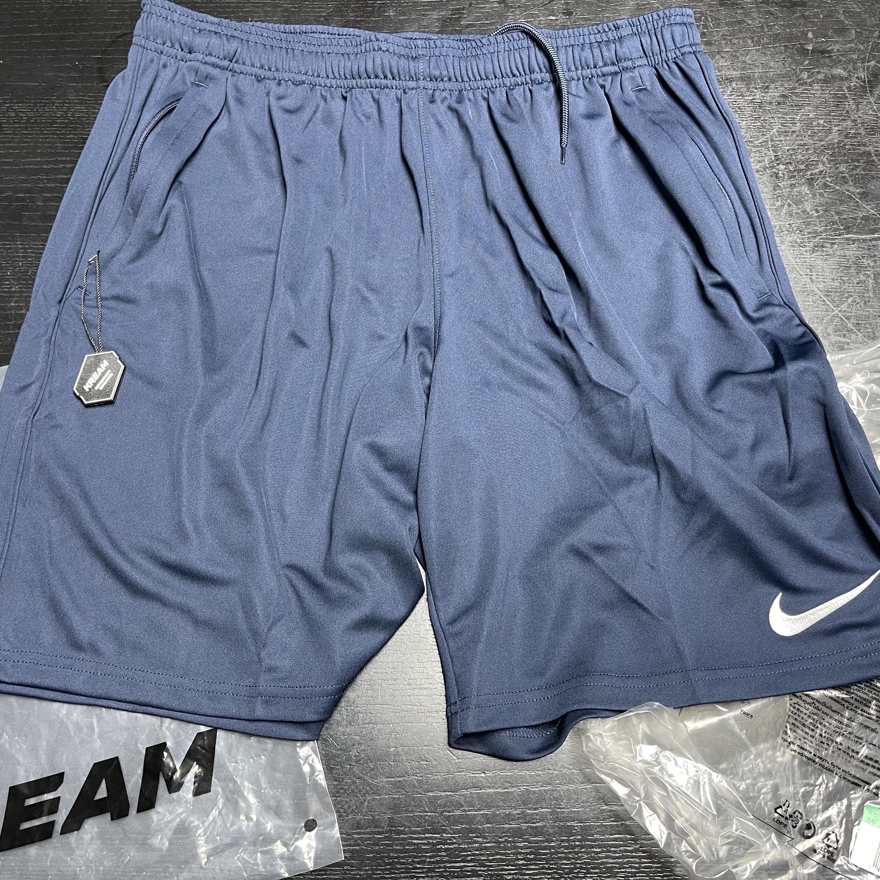 Nike Dri-Fit Park Knit Soccer Shorts Obsidian 착용 스타일