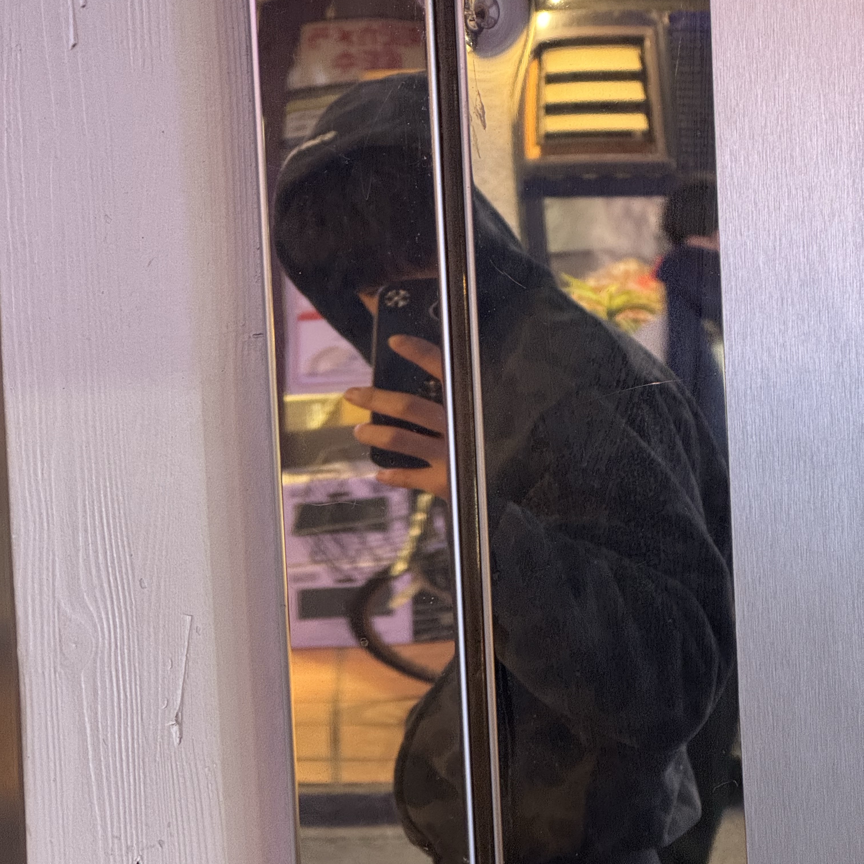BAPE 1st Camo Heavy Wash Cropped Fit Zip Hoodie Black 착용 스타일 - 2