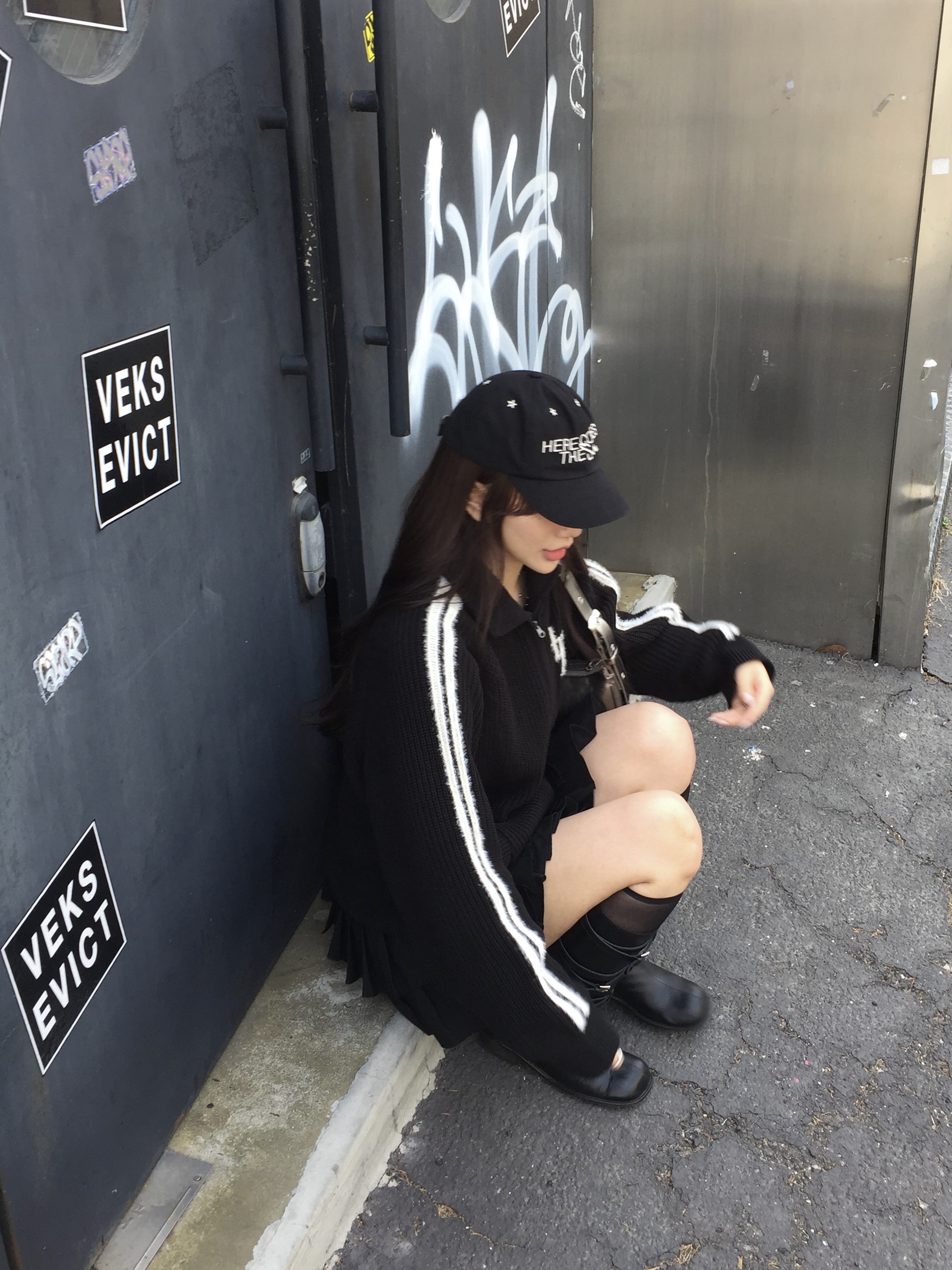 Diagonal Here Comes The Sun Cap Black 착용 스타일