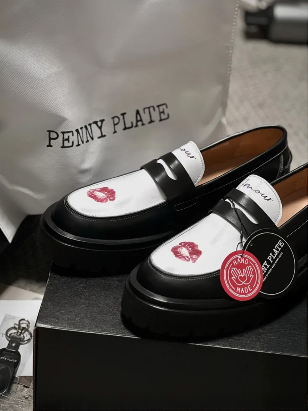 PENNY PLATE Men Loafer Kiss High 착용 스타일 - 2