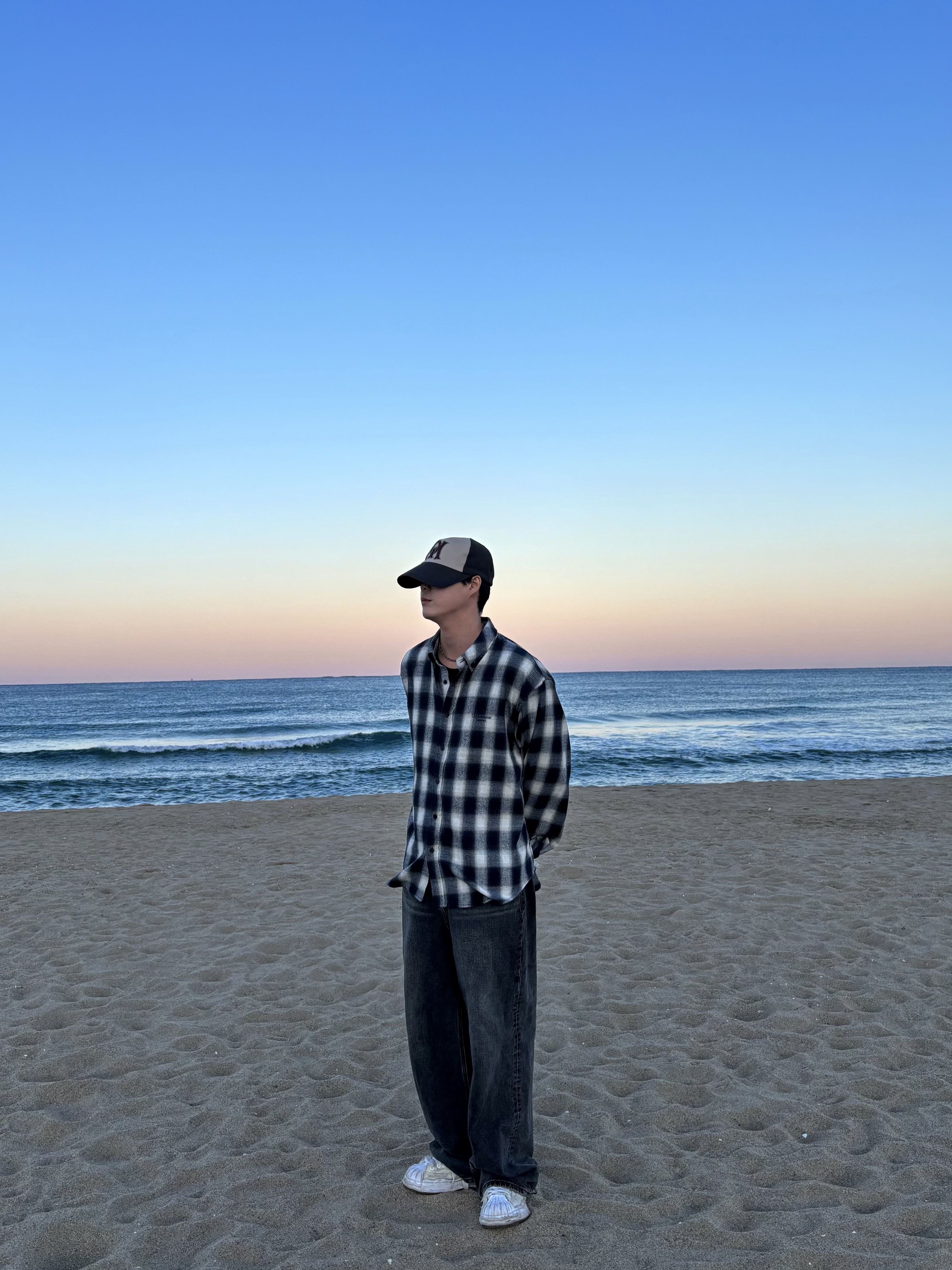 Maison Mihara Yasuhiro Blakey OG Sole Canvas Low-top Sneakers White, Undermycar Mu.86 Anti Fxxking Logo Play Basic Long Sleeve Flannel Shirts Black Pink 착용 스타일