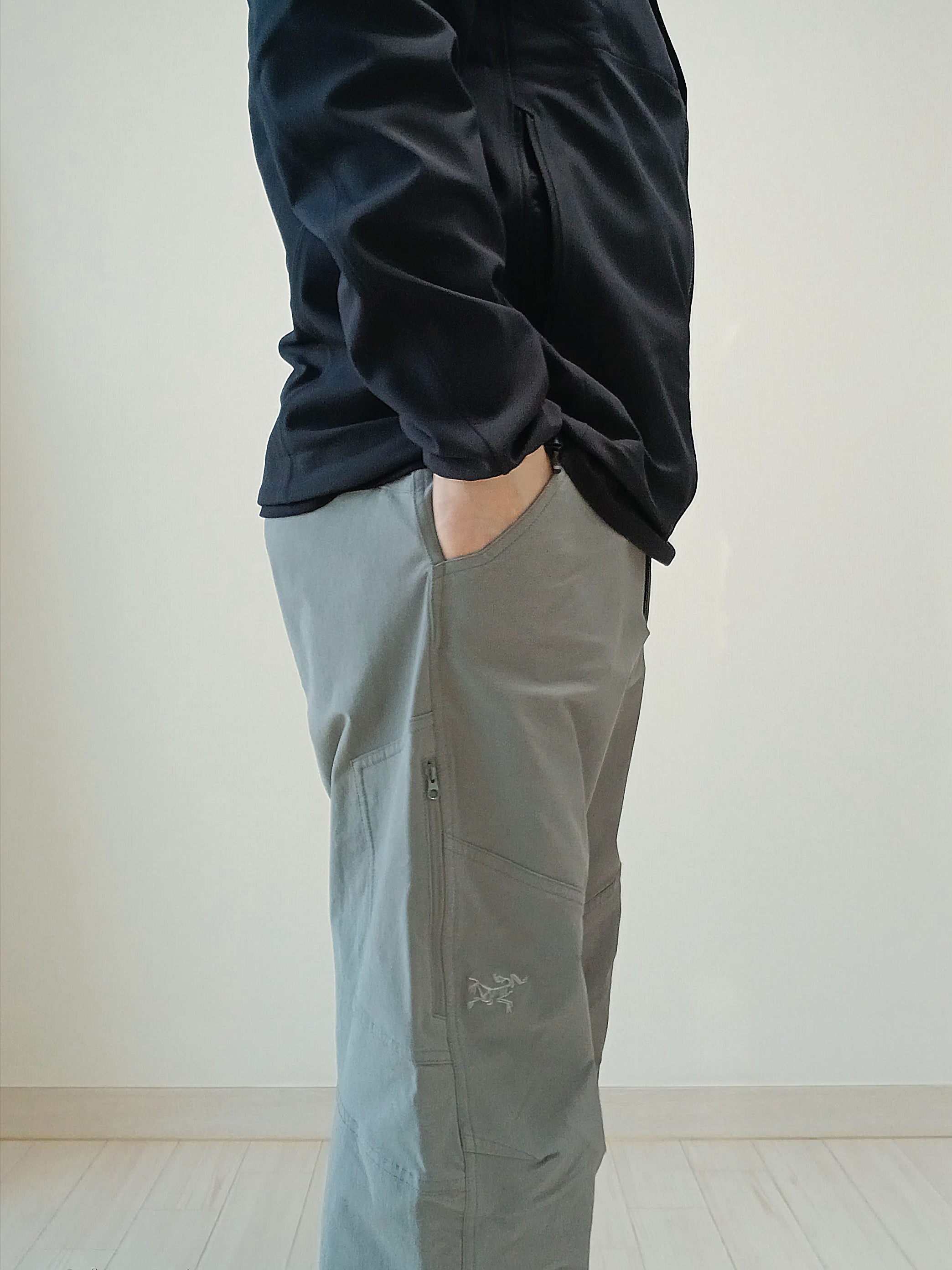 Arc'teryx Gamma MX Hoody Black, Arc'teryx Cronin Cotton Pants Void 착용 스타일 - 1