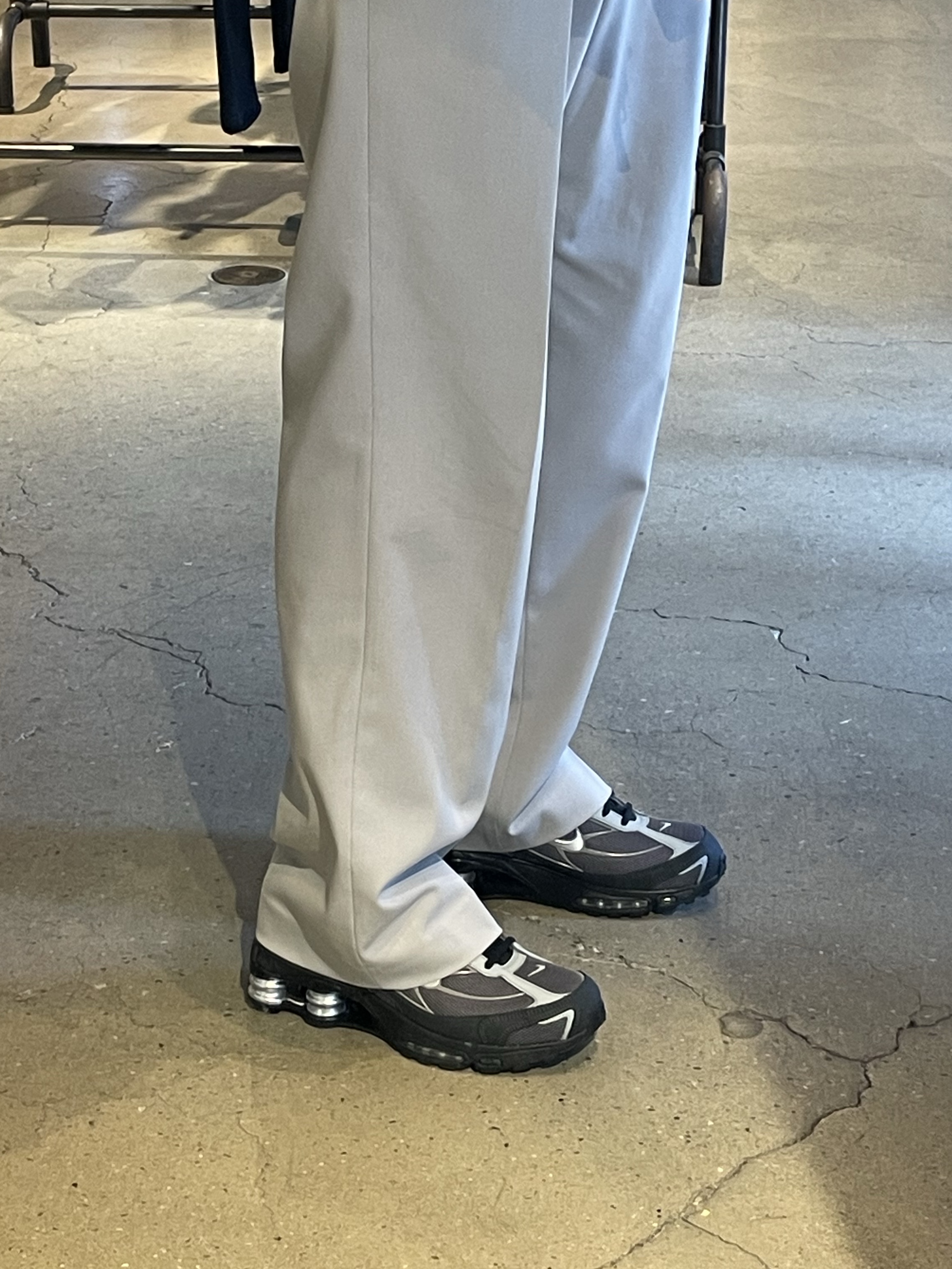 Nike Shox Ride 2 Light Graphite Anthracite 착용 스타일