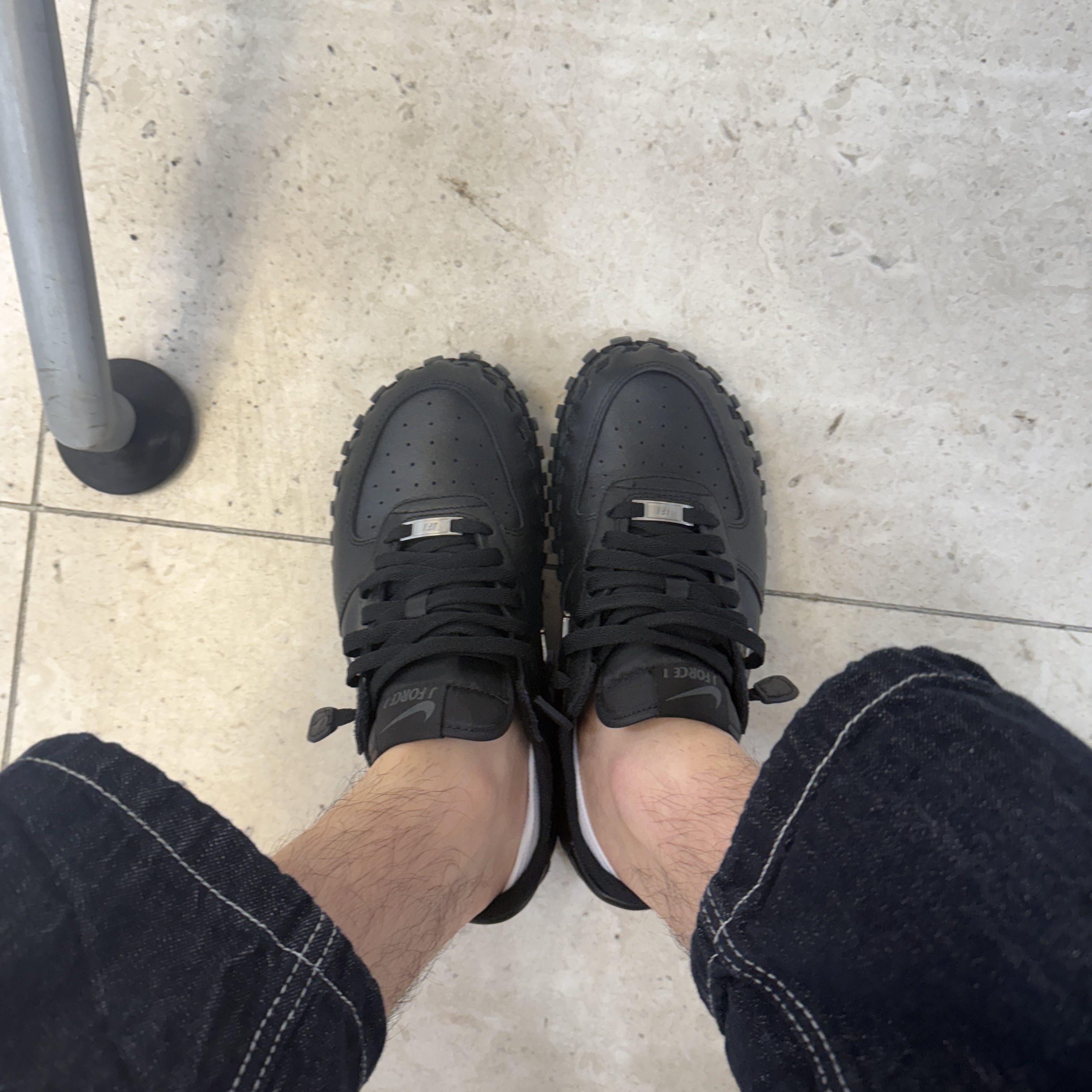 Nike x Jacquemus J Force 1 Low LX SP Black 착용 스타일 - 1