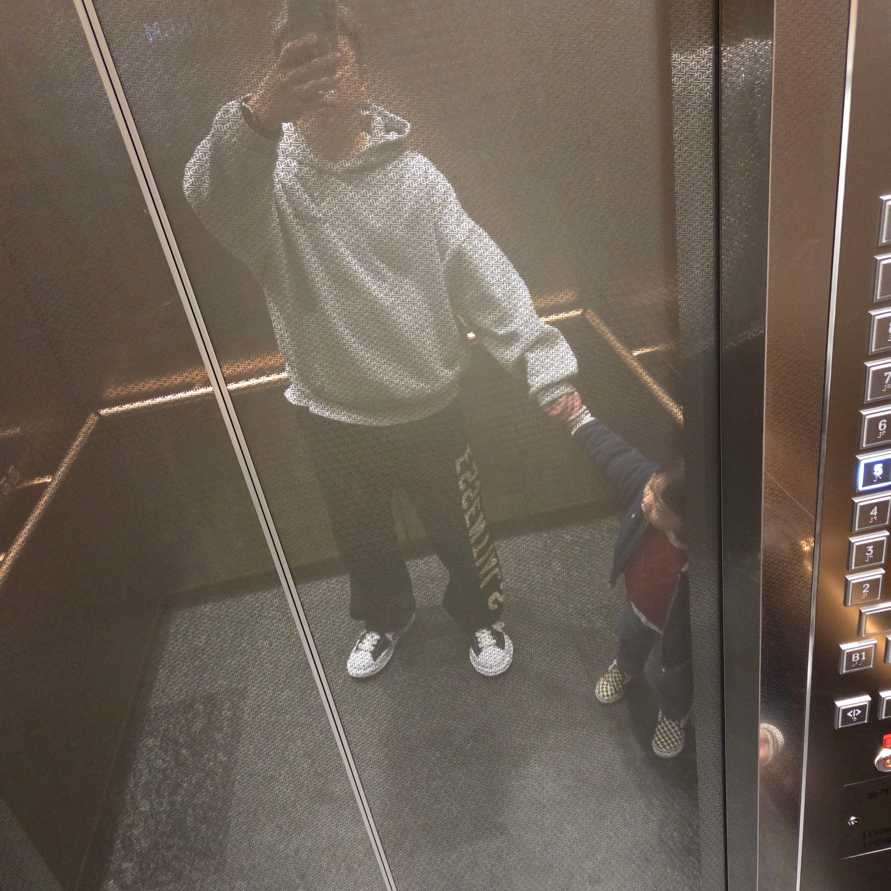 Essentials Fleece Relaxed Sweatpant Black - 24FW, Essentials Fleece Hoodie Light Heather Grey - 24FW 착용 스타일