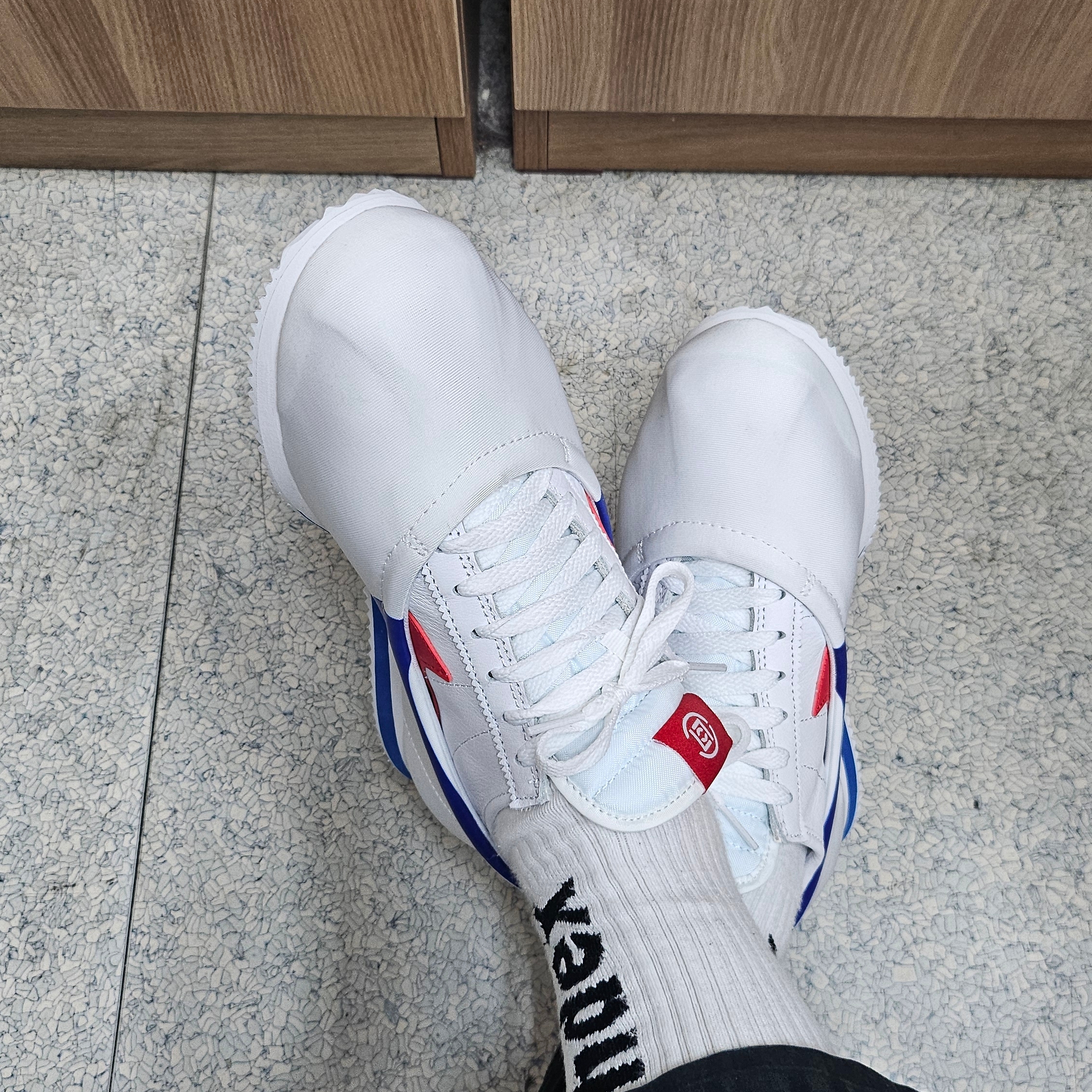 Nike x Clot Cortez SP White and Game Royal 착용 스타일