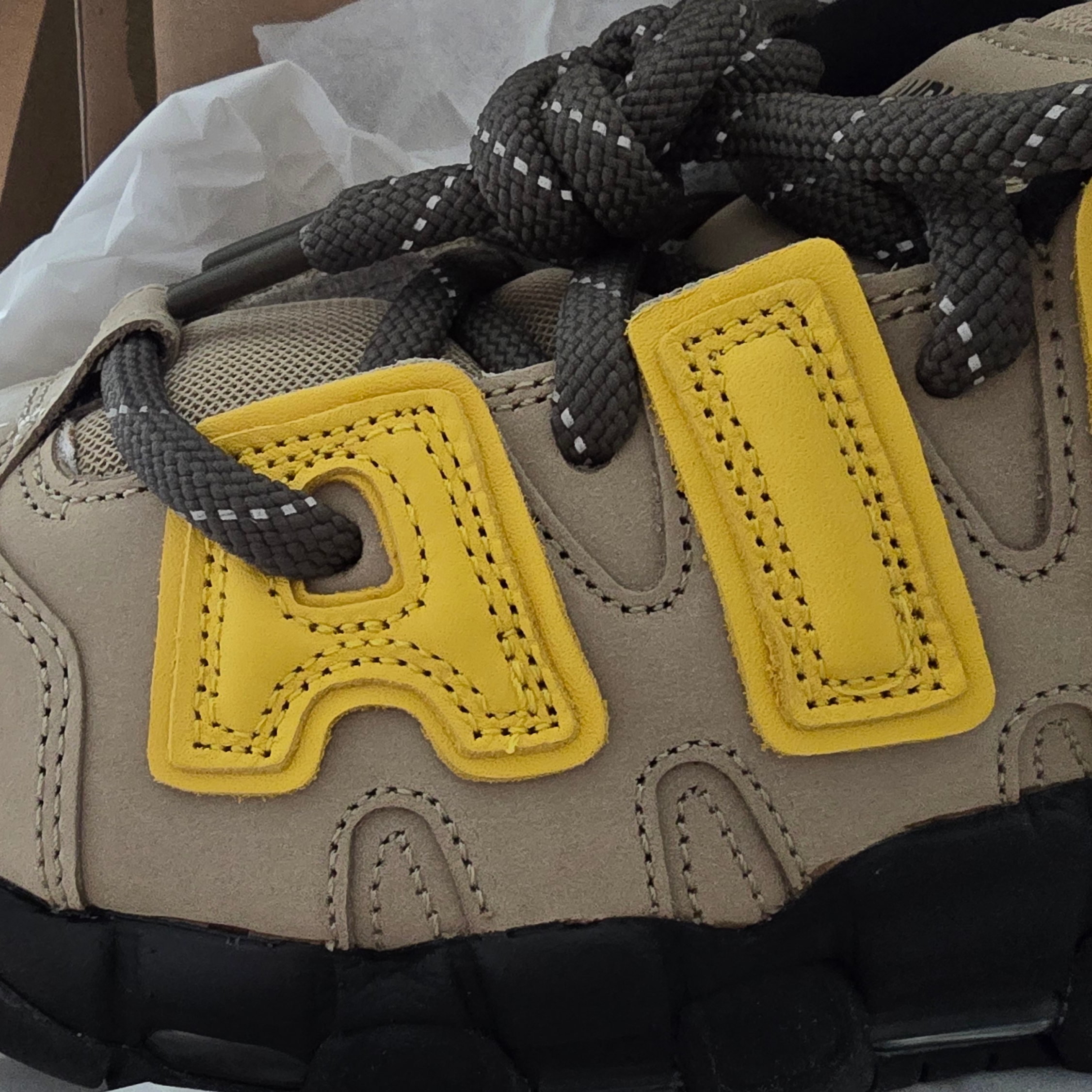 Nike x Ambush Air More Uptempo Low Vivid Sulfur and Limestone 착용 스타일