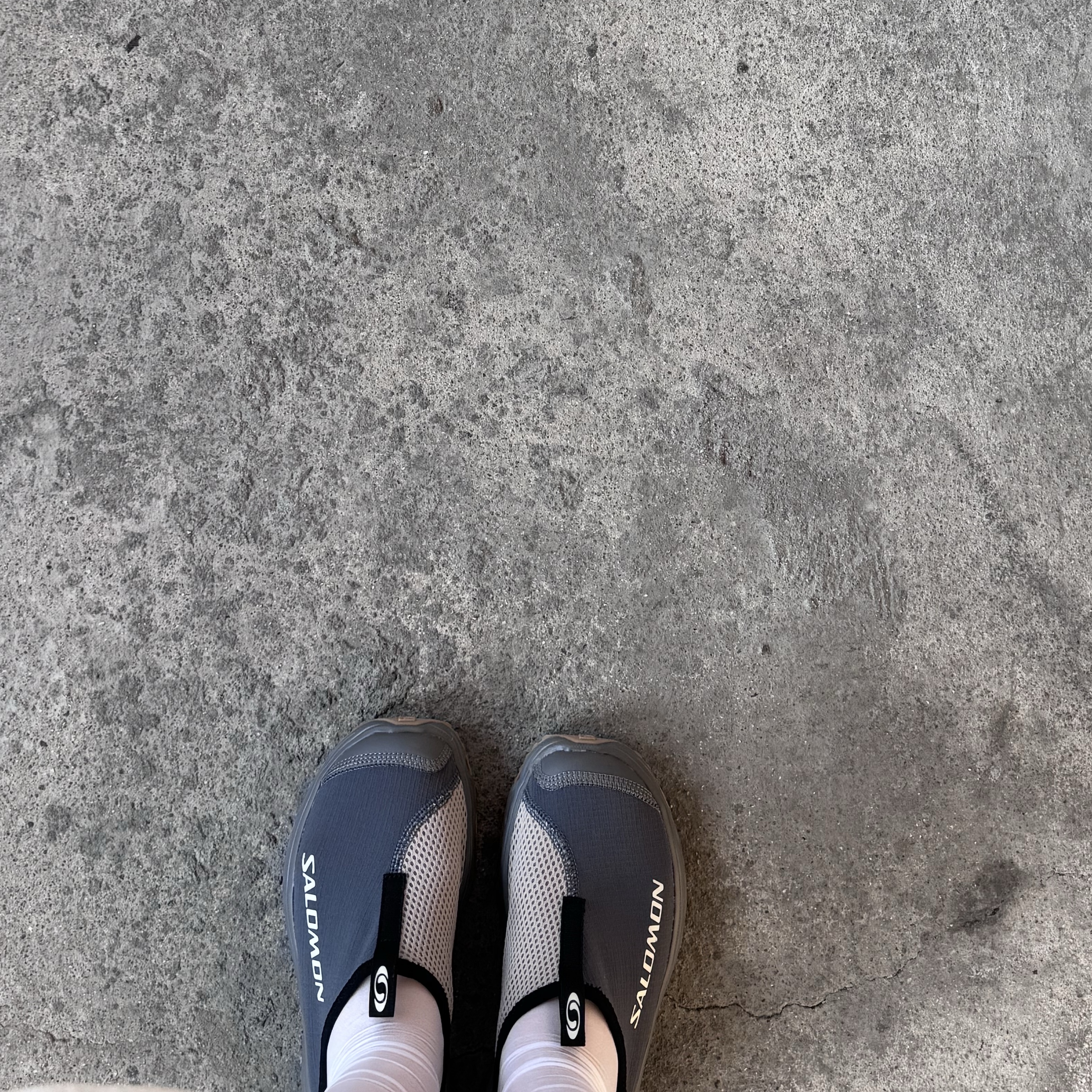 Salomon RX Slide 3.0 Turbulence Feather Gray 착용 스타일